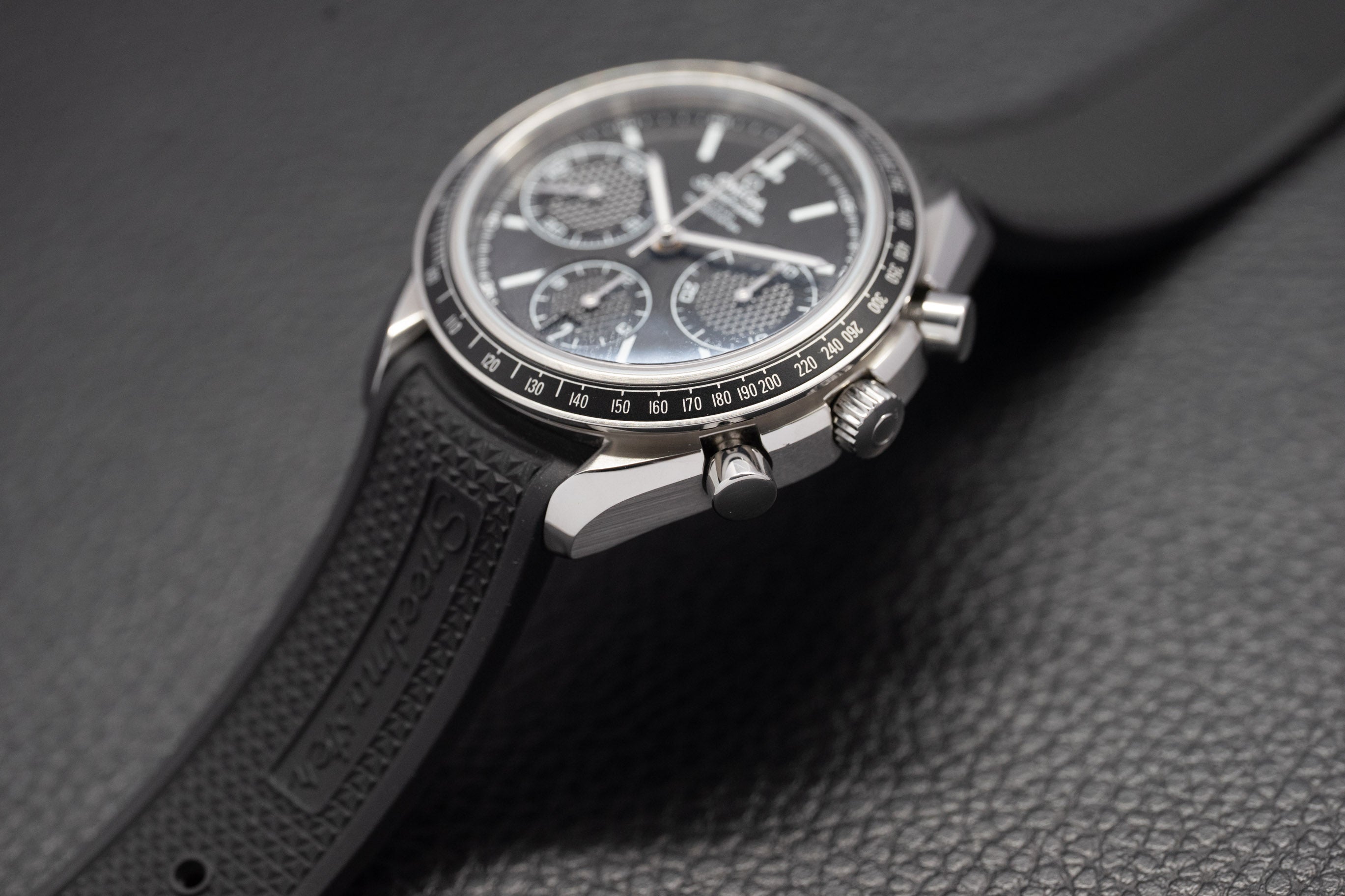 Omega Speedmaster Racing 326.32.40.50.01.001 Fullset 2024 Box+Papers