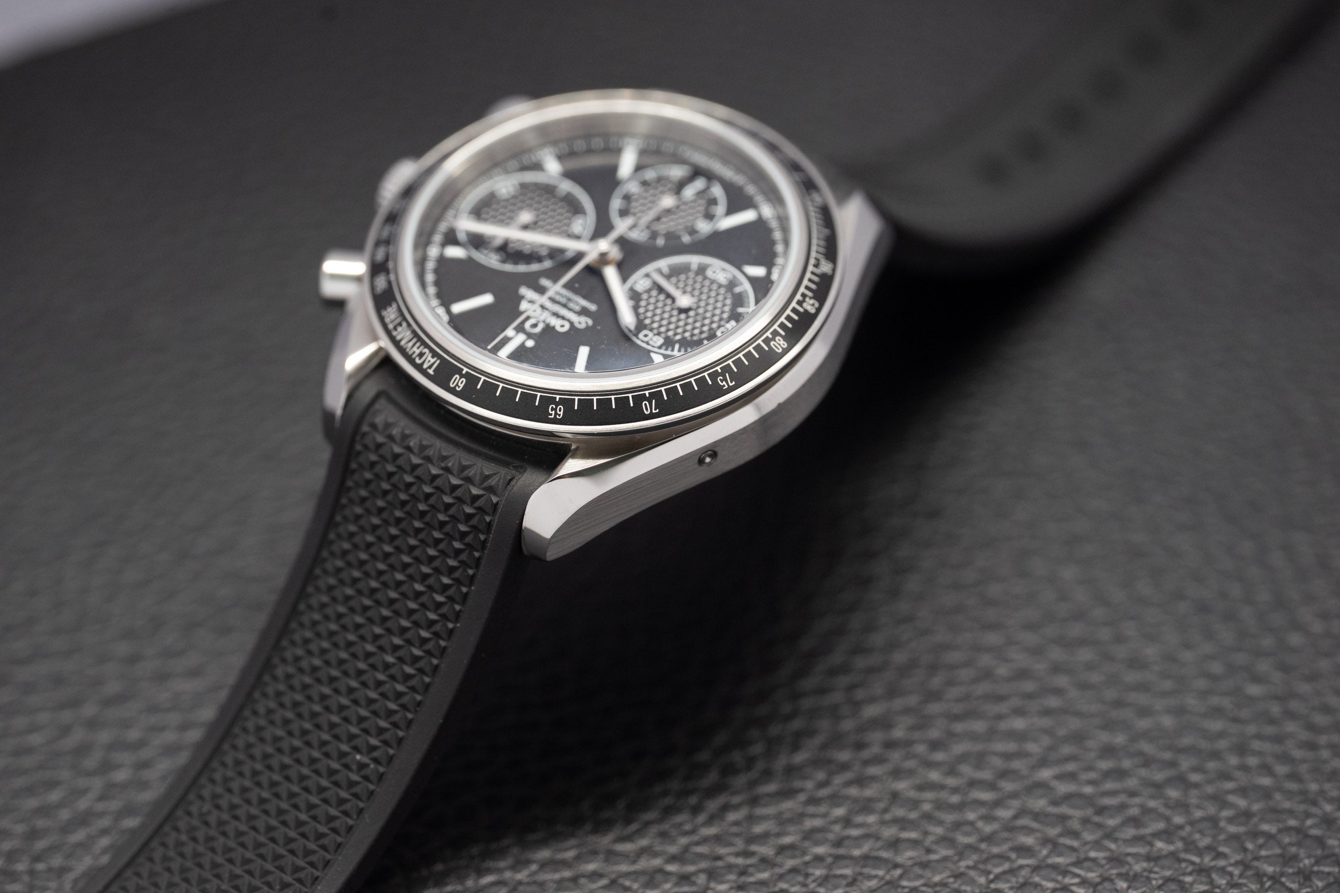 Omega Speedmaster Racing 326.32.40.50.01.001 Fullset 2024 Box+Papers