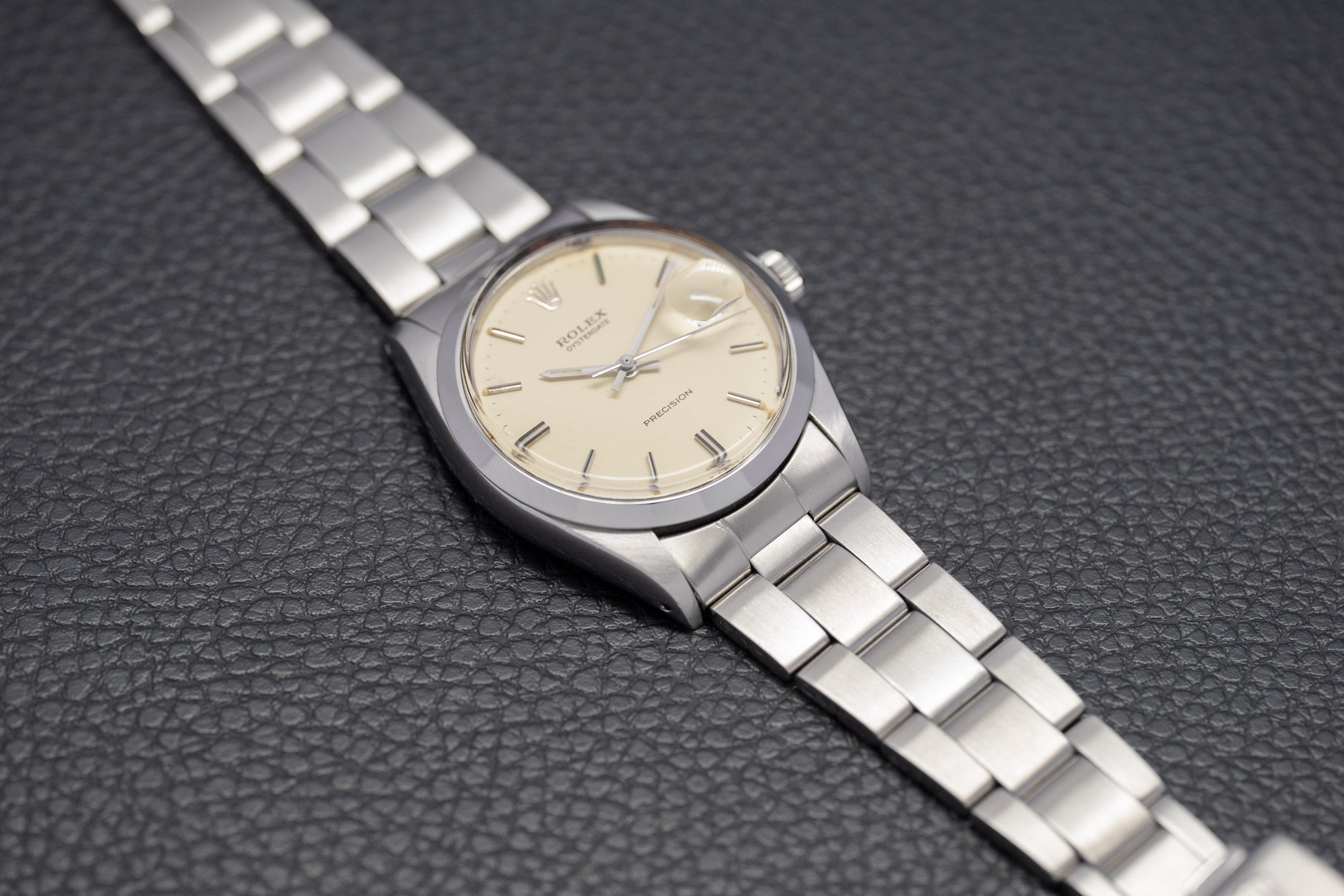 Rolex Oysterdate 6694 Silver Dial 1970