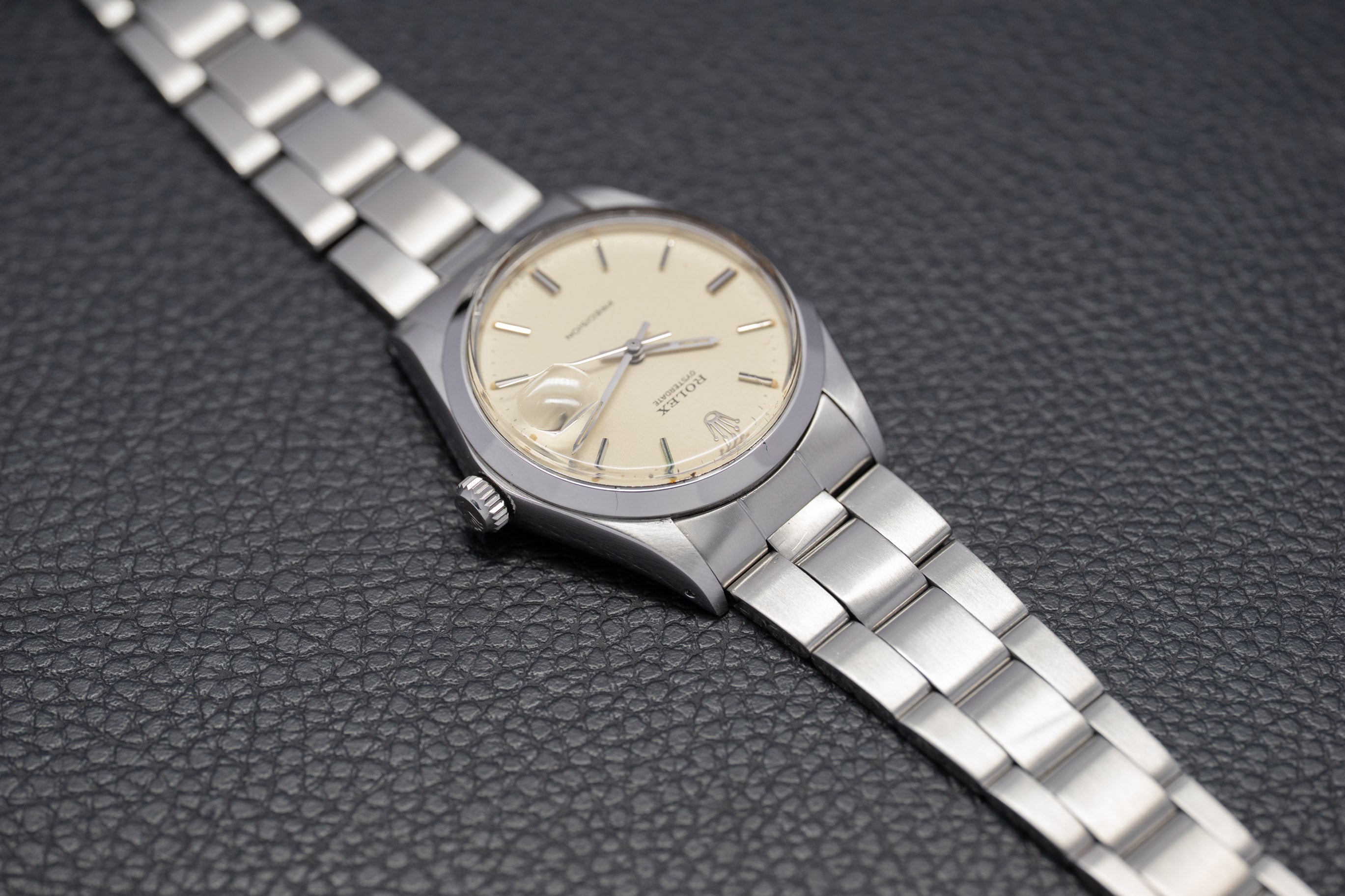 Rolex Oysterdate 6694 Silver Dial 1970
