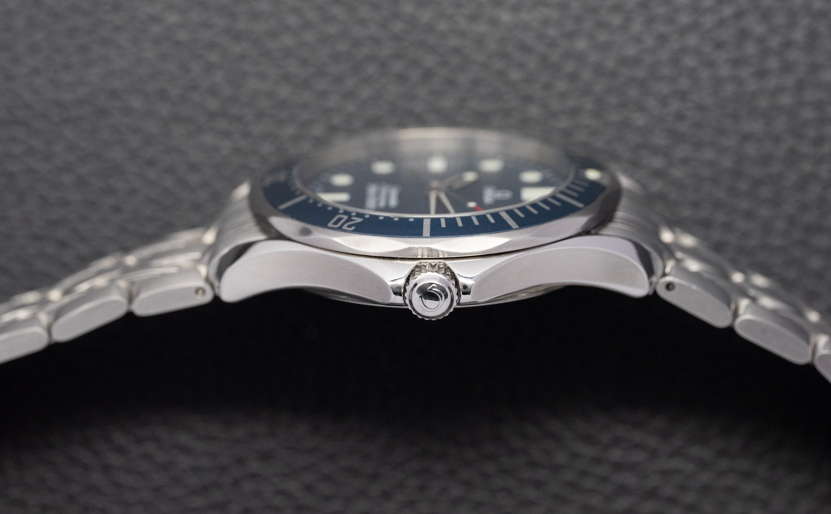 Omega Seamaster Diver 300 2541.80 Blue Dial 1998