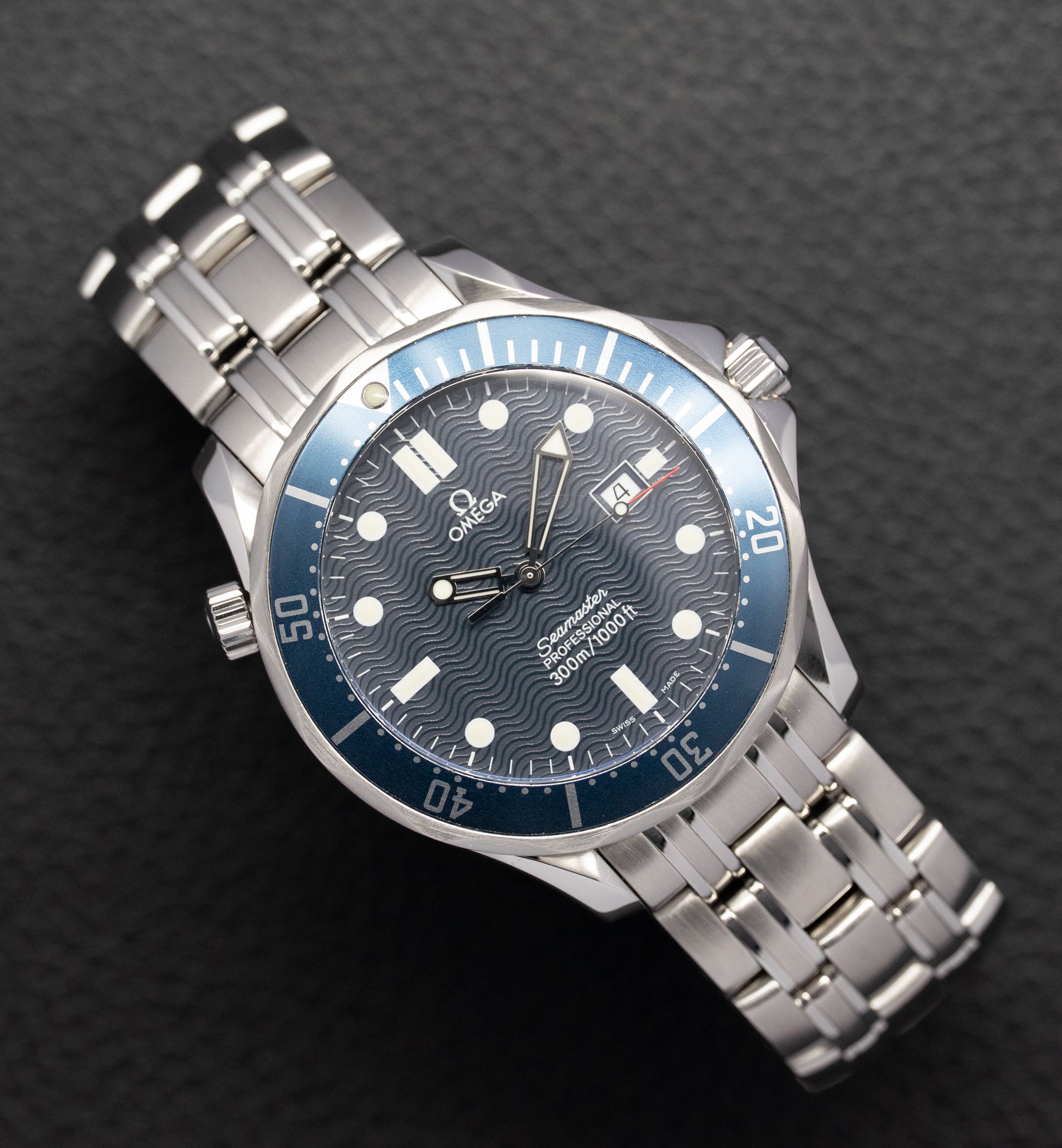 Omega Seamaster Diver 300 2541.80 Blue Dial 1998