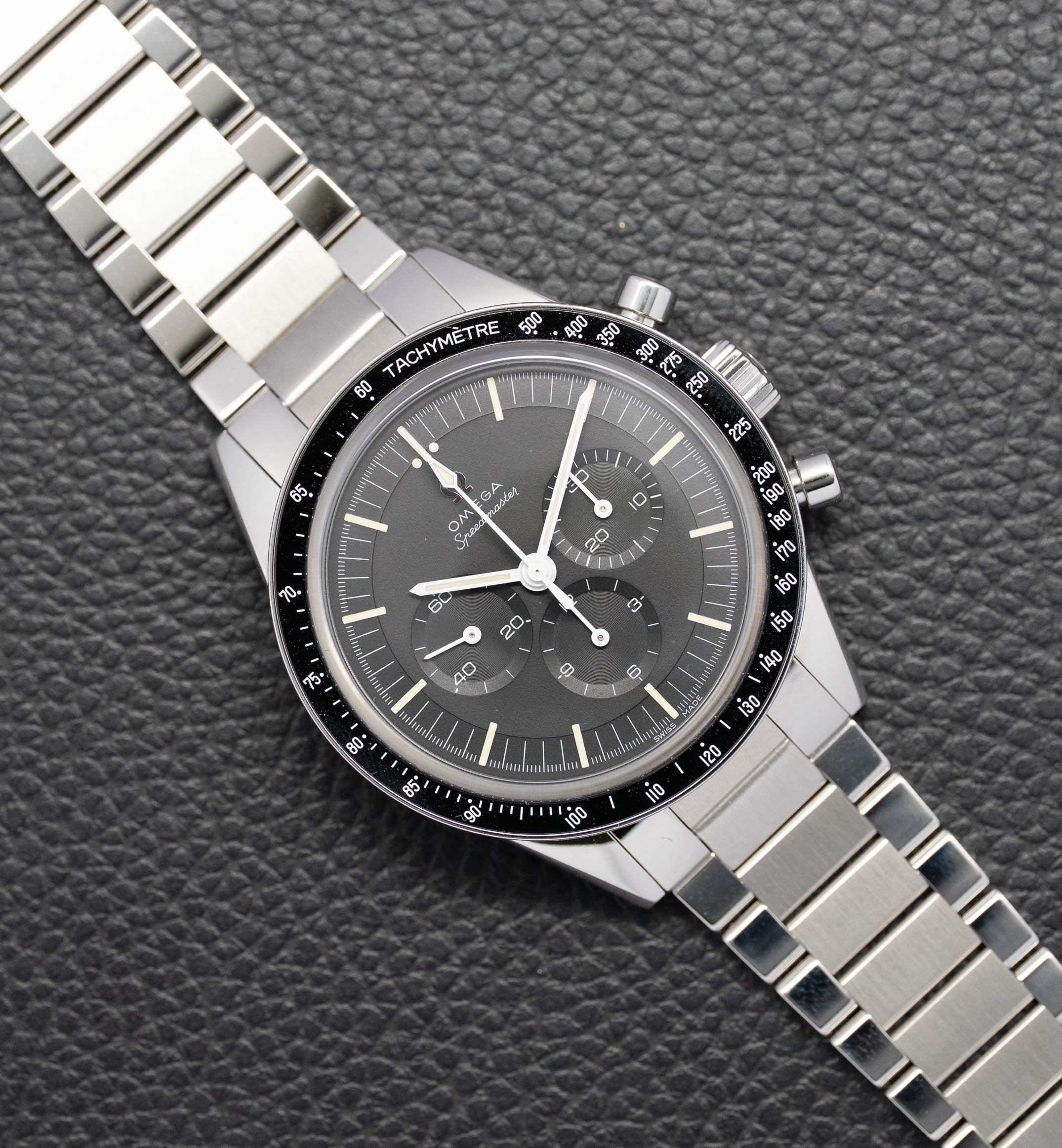 Omega Speedmaster Professional Ed White 311.30.40.30.01.001 Fullset 2024 Box+Papers