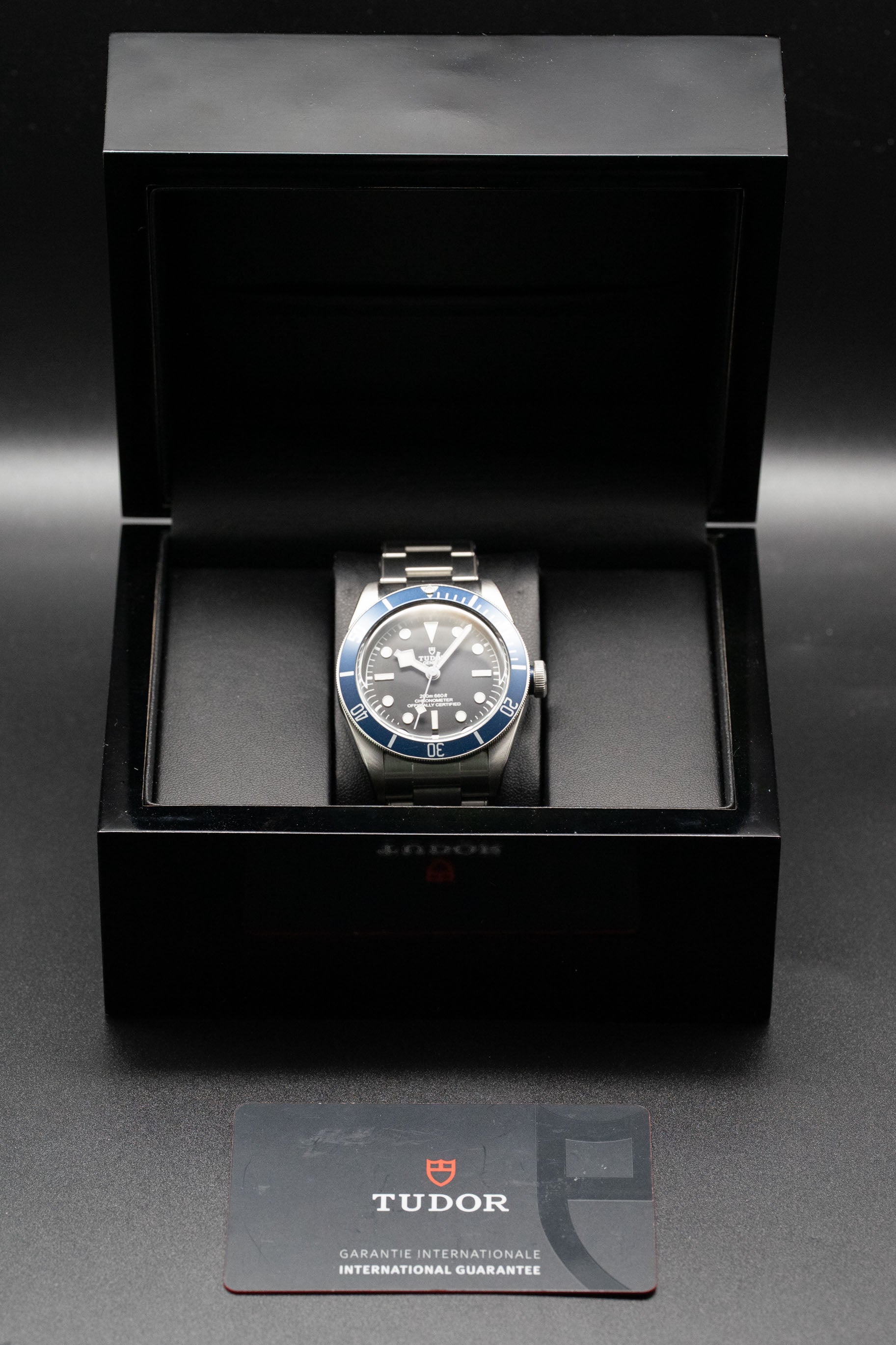 Tudor Black Bay 79230B Esfera Negra 2021 Papeles