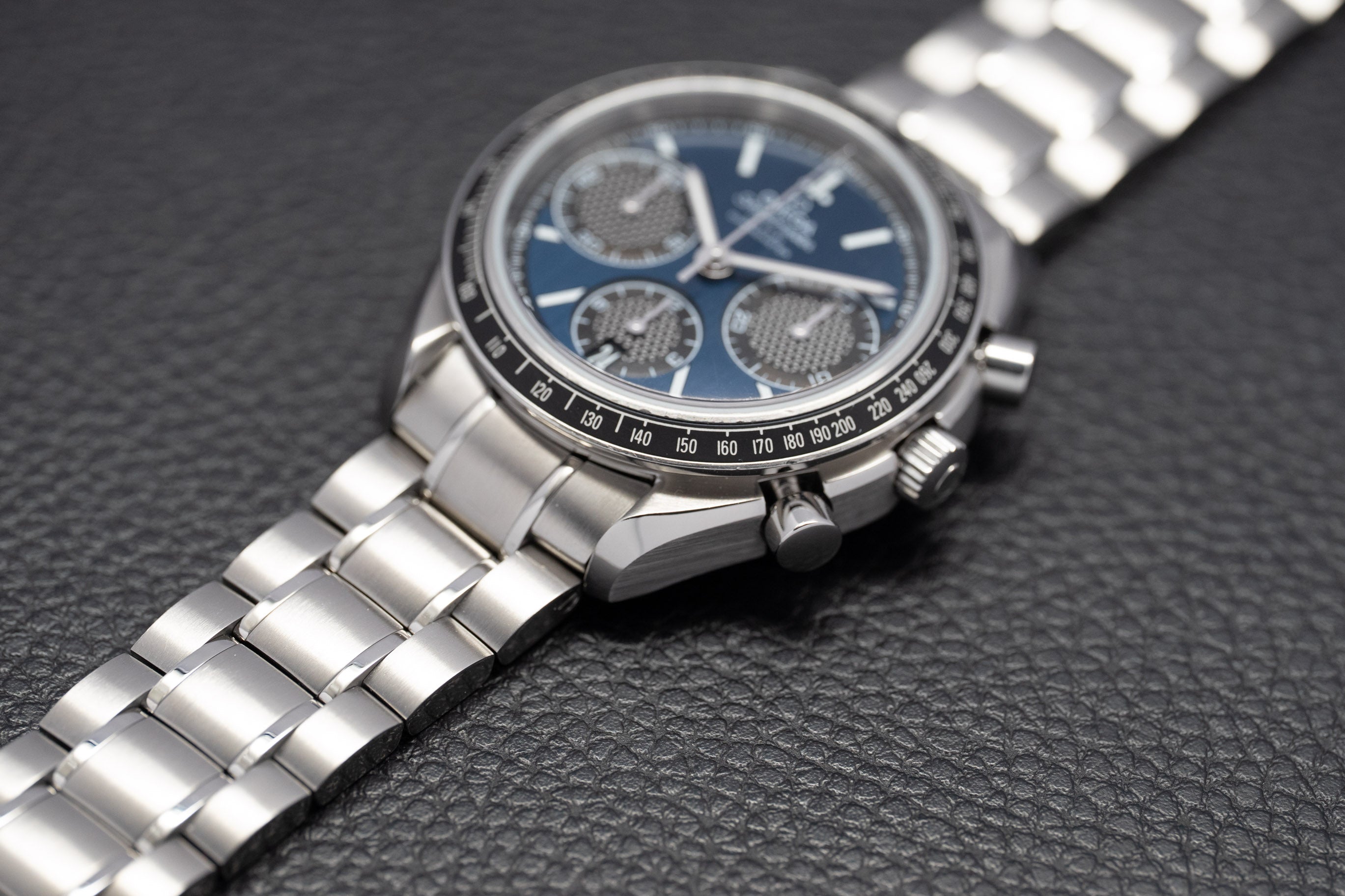 Omega Speedmaster Racing 326.30.40.50.03.001 Fullset 2017 Box+Papers