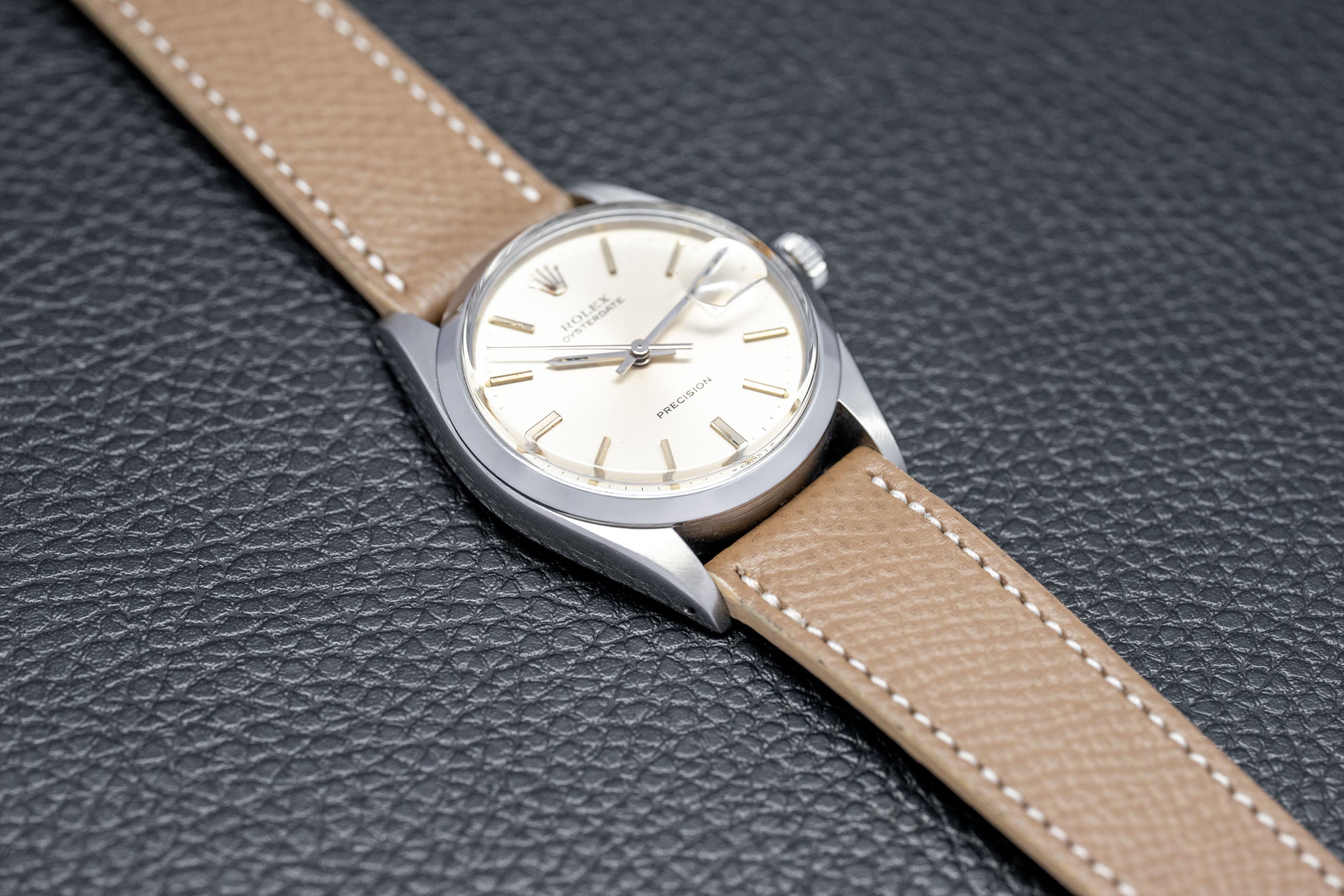 Rolex Oysterdate 6694 Silver Dial 1969