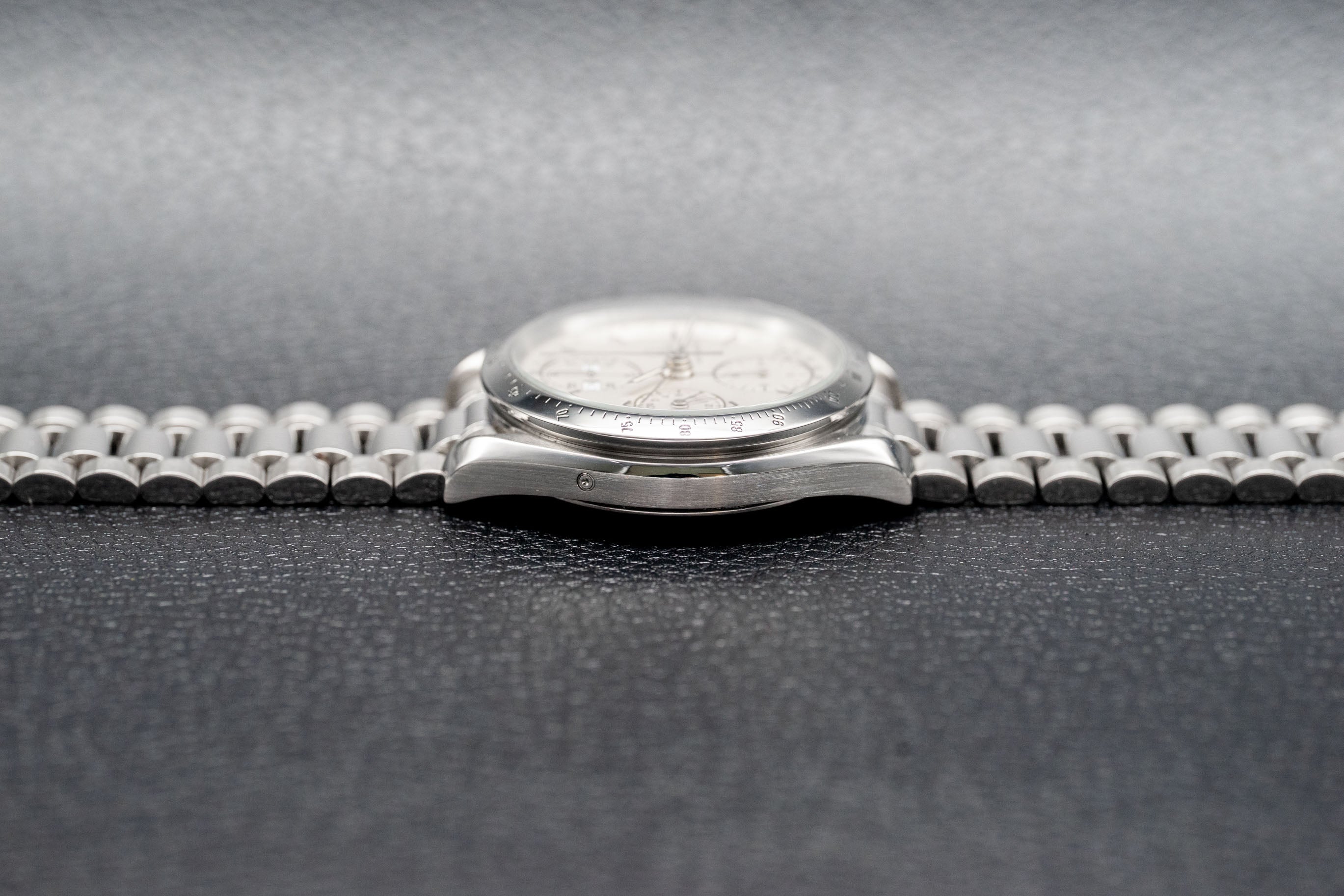 Omega Speedmaster Day Date 3521.30 Juego completo 2000 Caja+papeles