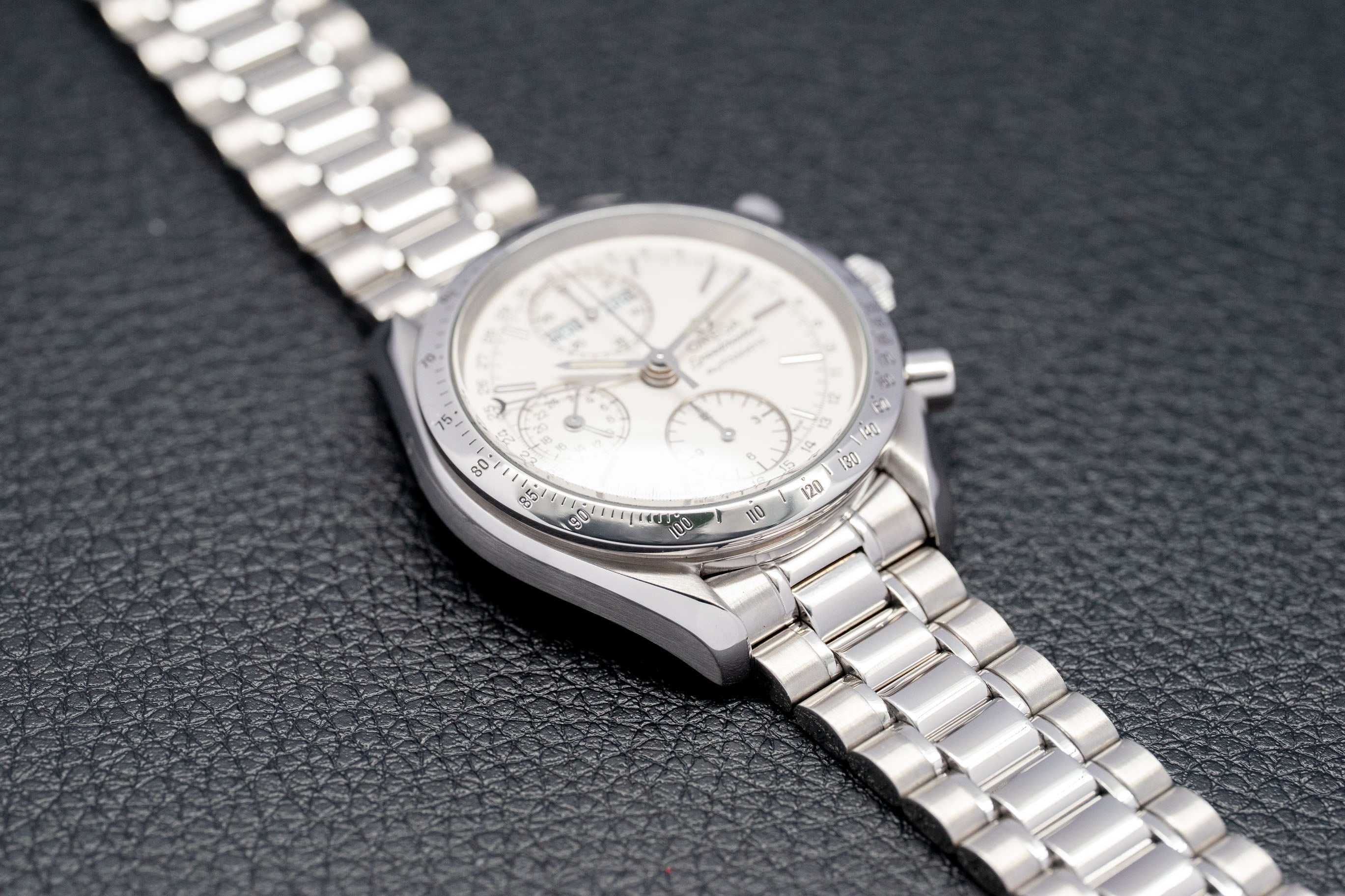 Omega Speedmaster Day Date 3521.30 Juego completo 2000 Caja+papeles
