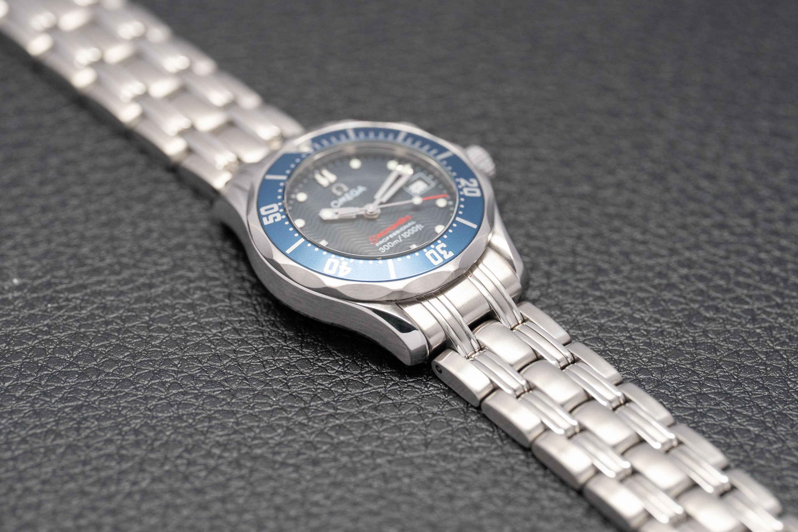 Omega Seamaster Diver 2224.80 Fullset 2006 Box+Papers