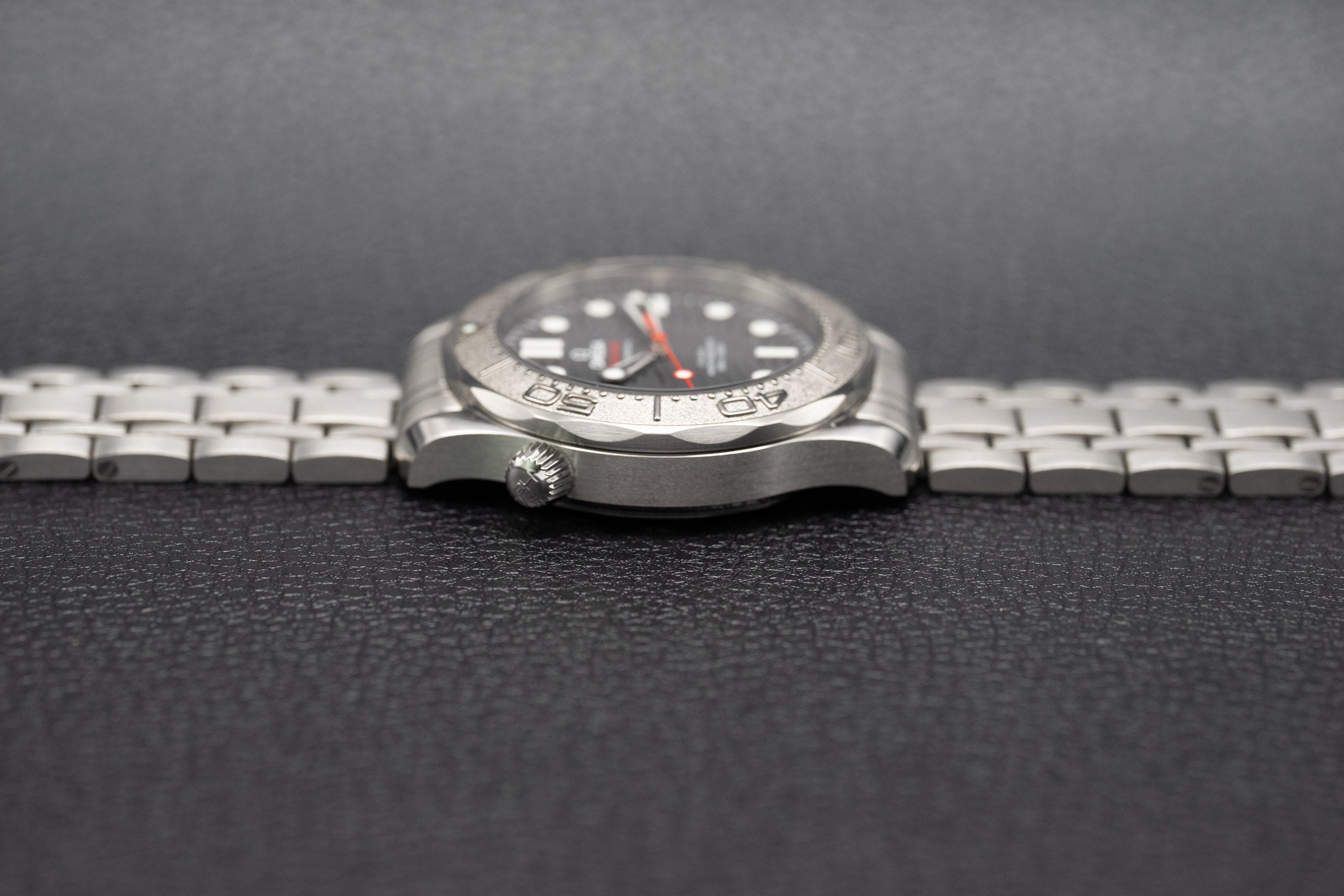 Omega Seamaster Diver 300 210.30.42.20.01.002 Fullset Box+Papers