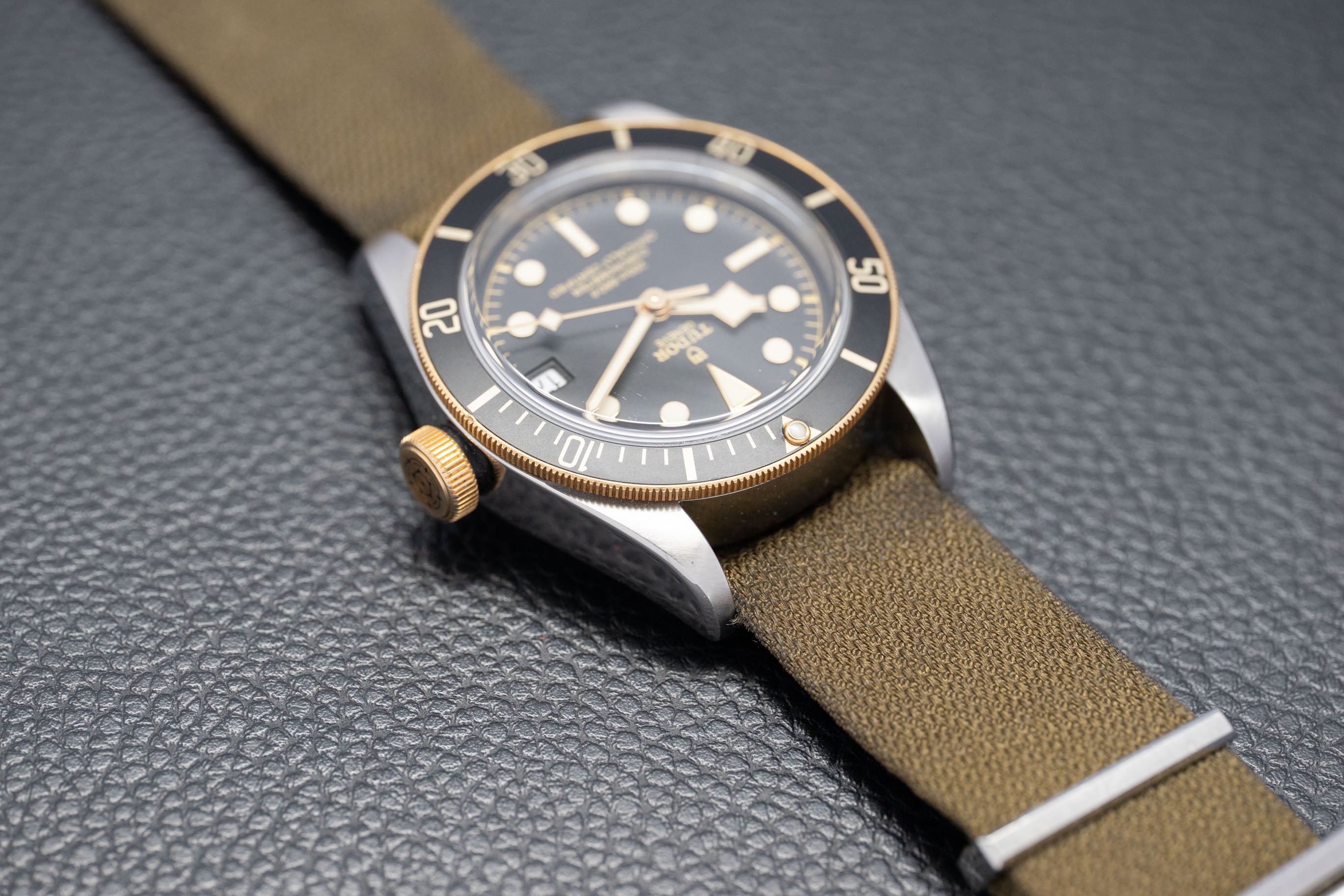 Tudor Black Bay S&G 79733N Complete Set 2022 Box + Papers