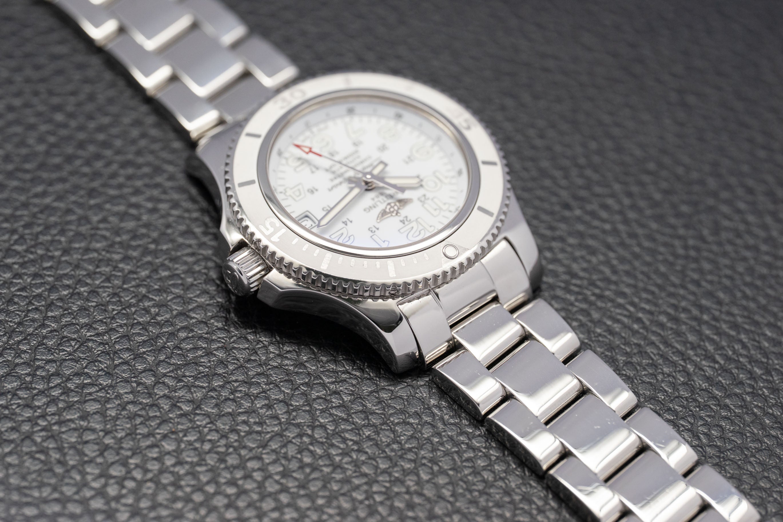 Breitling Superocean II 36 A17312 Set completo 2018 con scatola e documenti