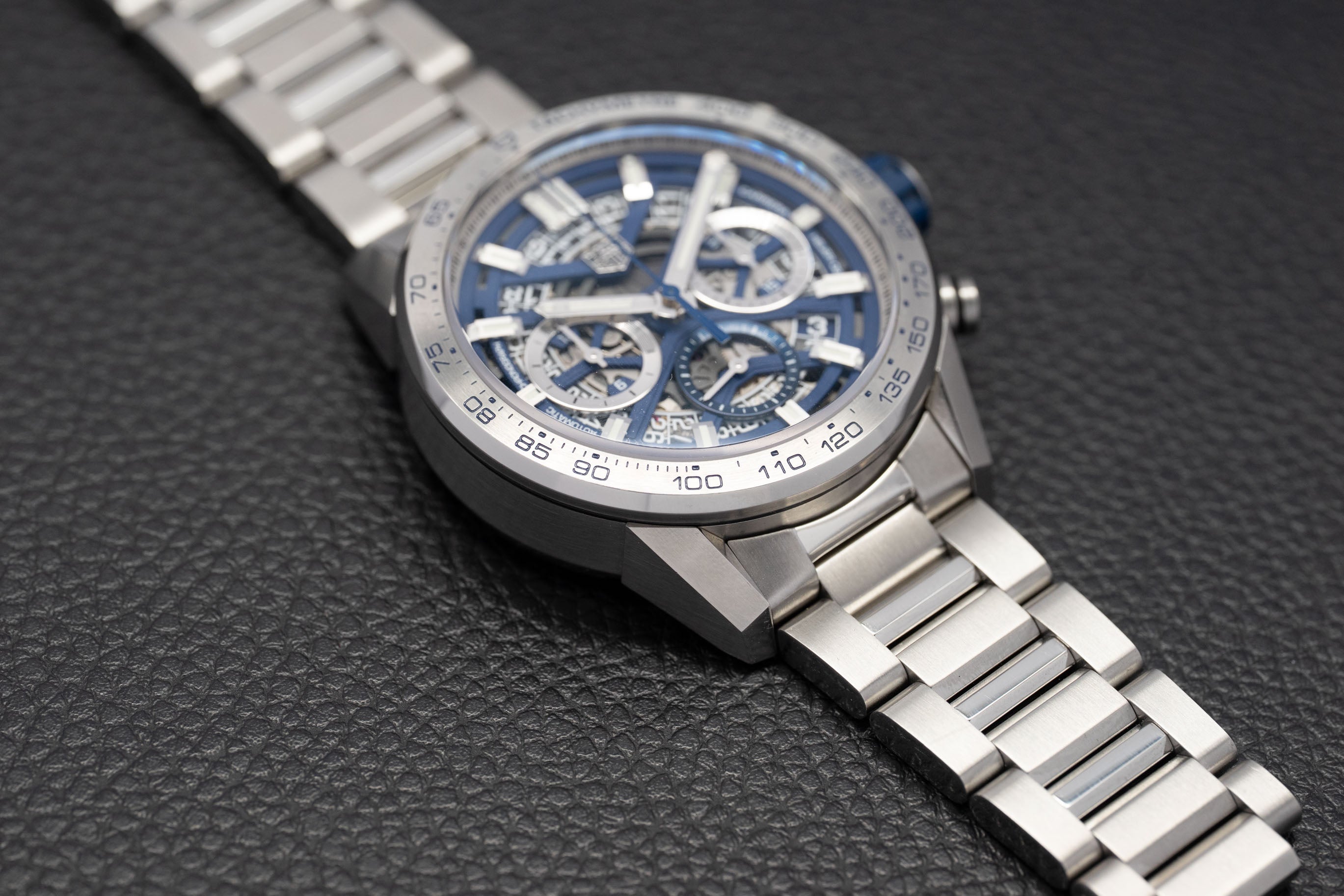 Tag Heuer Carrera CBG2019 Skeleton, juego completo de 2019, caja y documentación