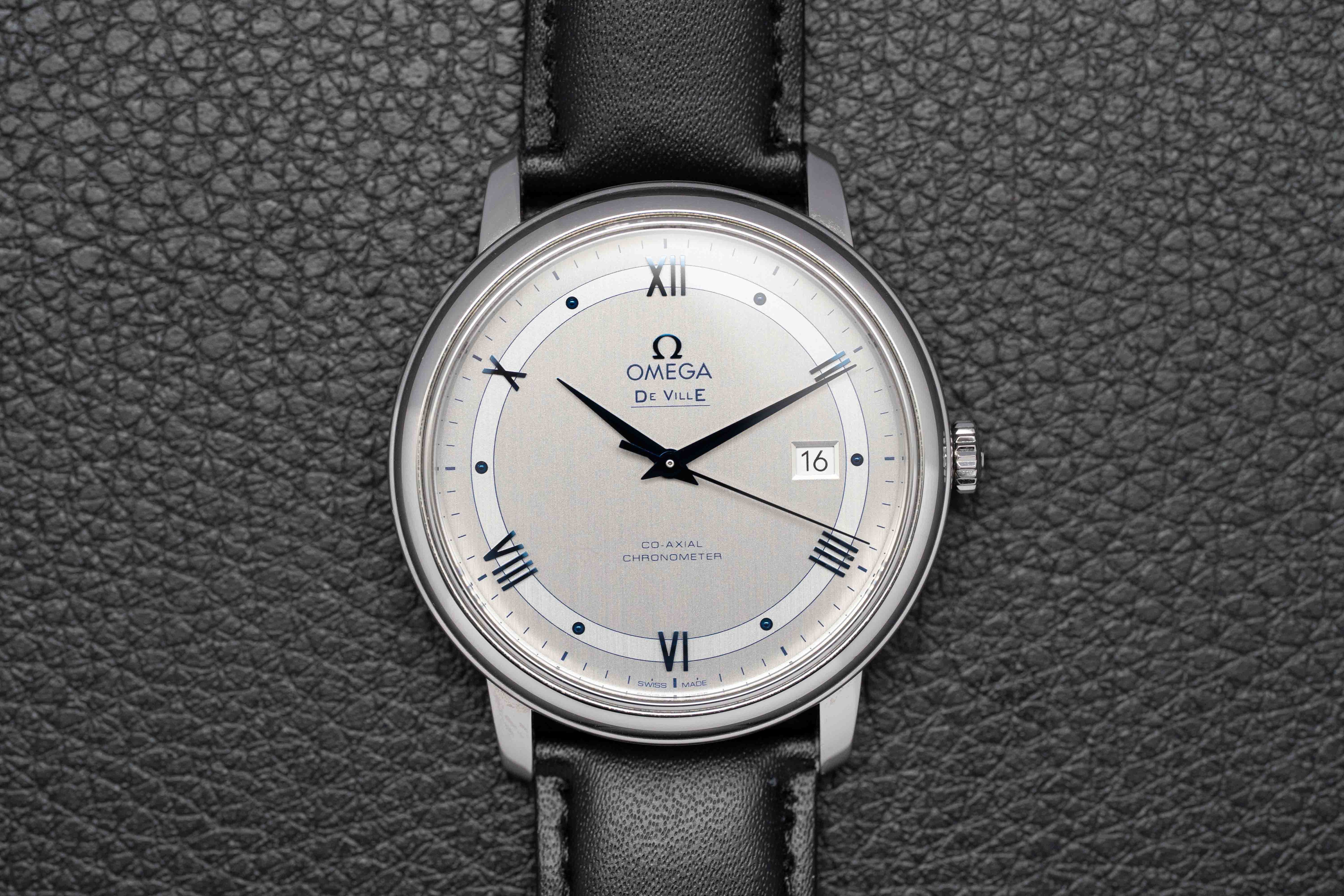 Omega De Ville Prestige 424.13.40.20.02.003 Quadrante argento 2018 Con documenti