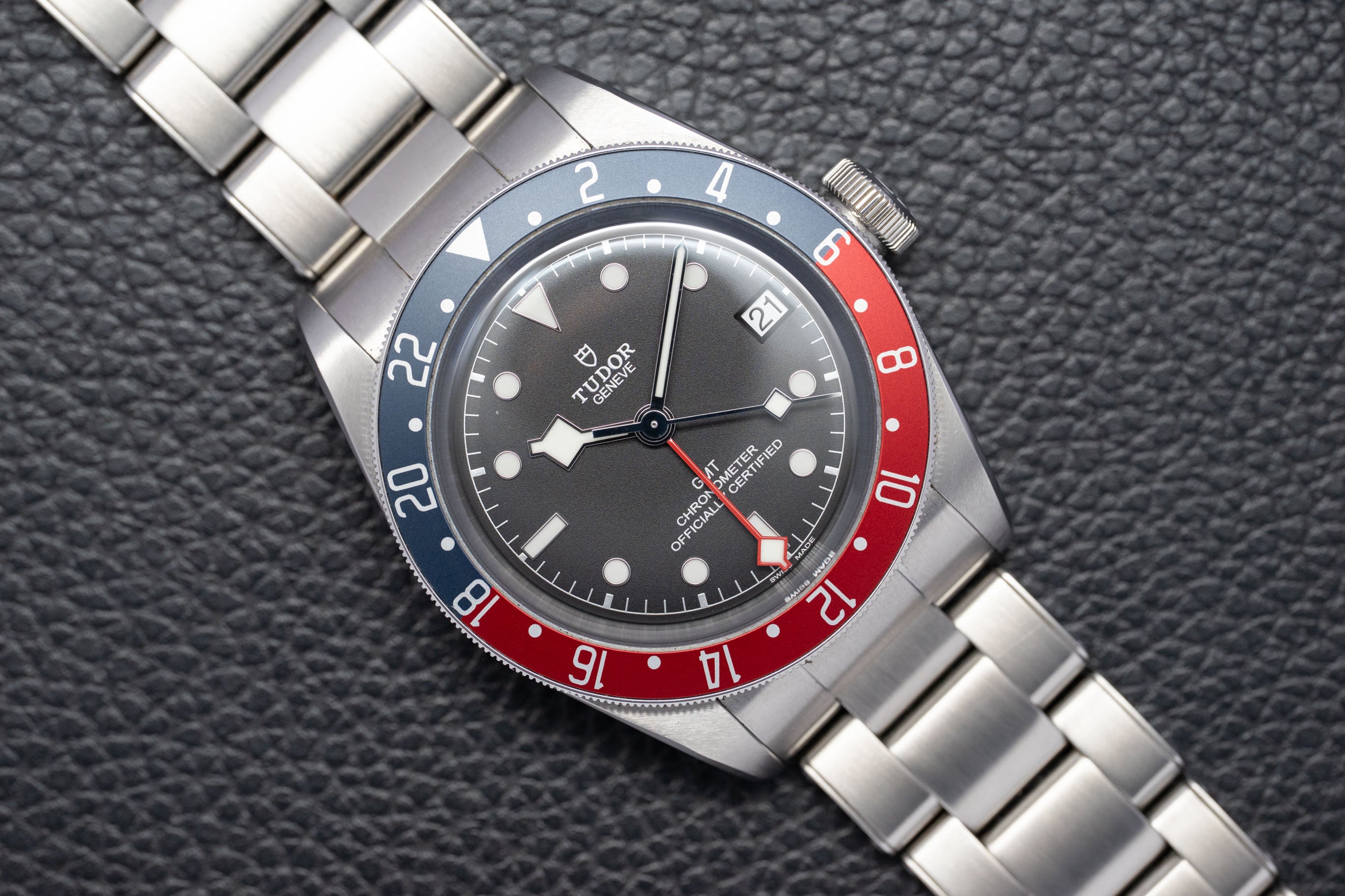Tudor Black Bay GMT 79830RB Complete Set 2023 Box + Papers