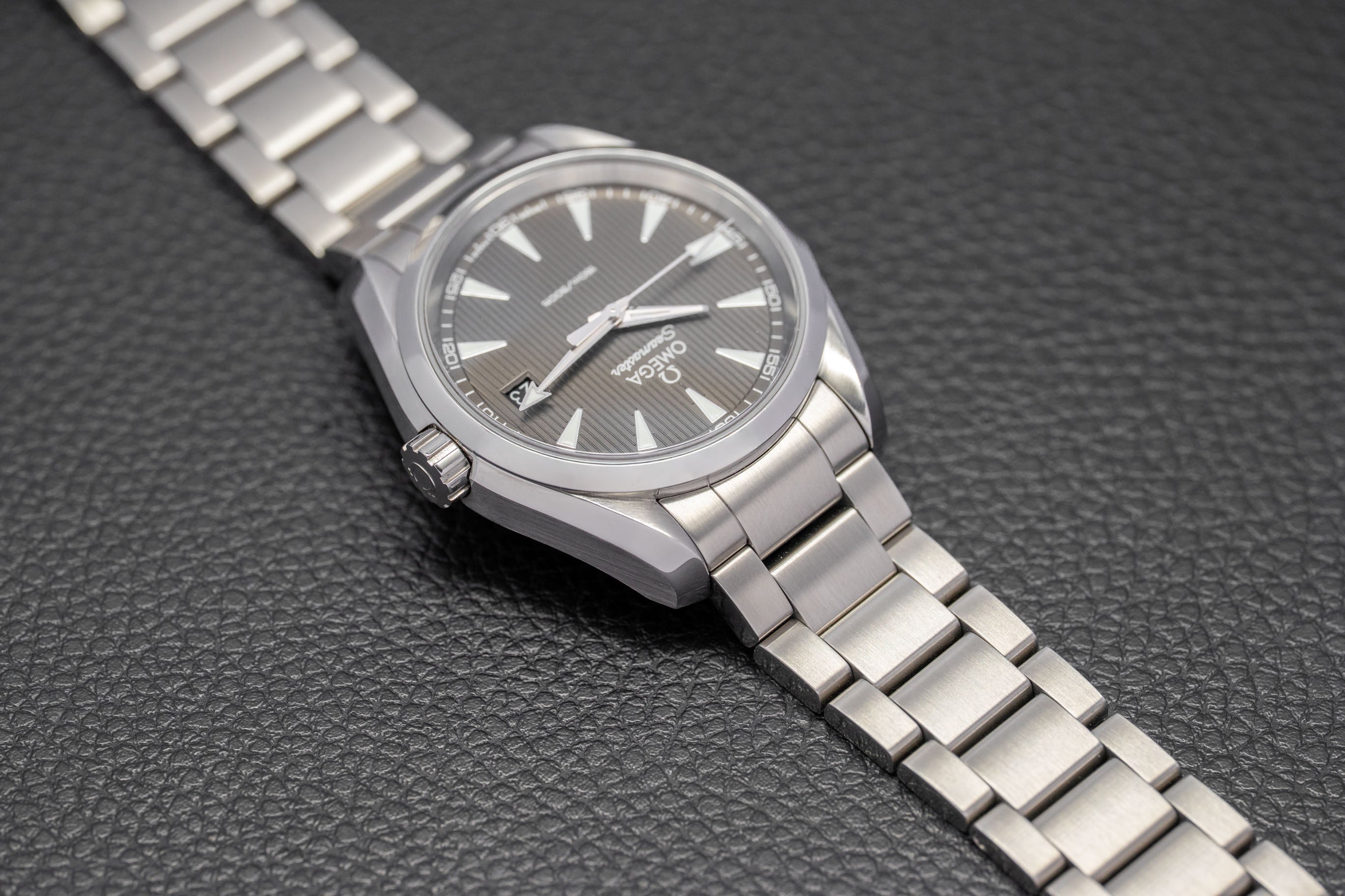 Omega Seamaster Aqua Terra 231.10.39.60.06.001, ensemble complet 2018, coffret + papiers