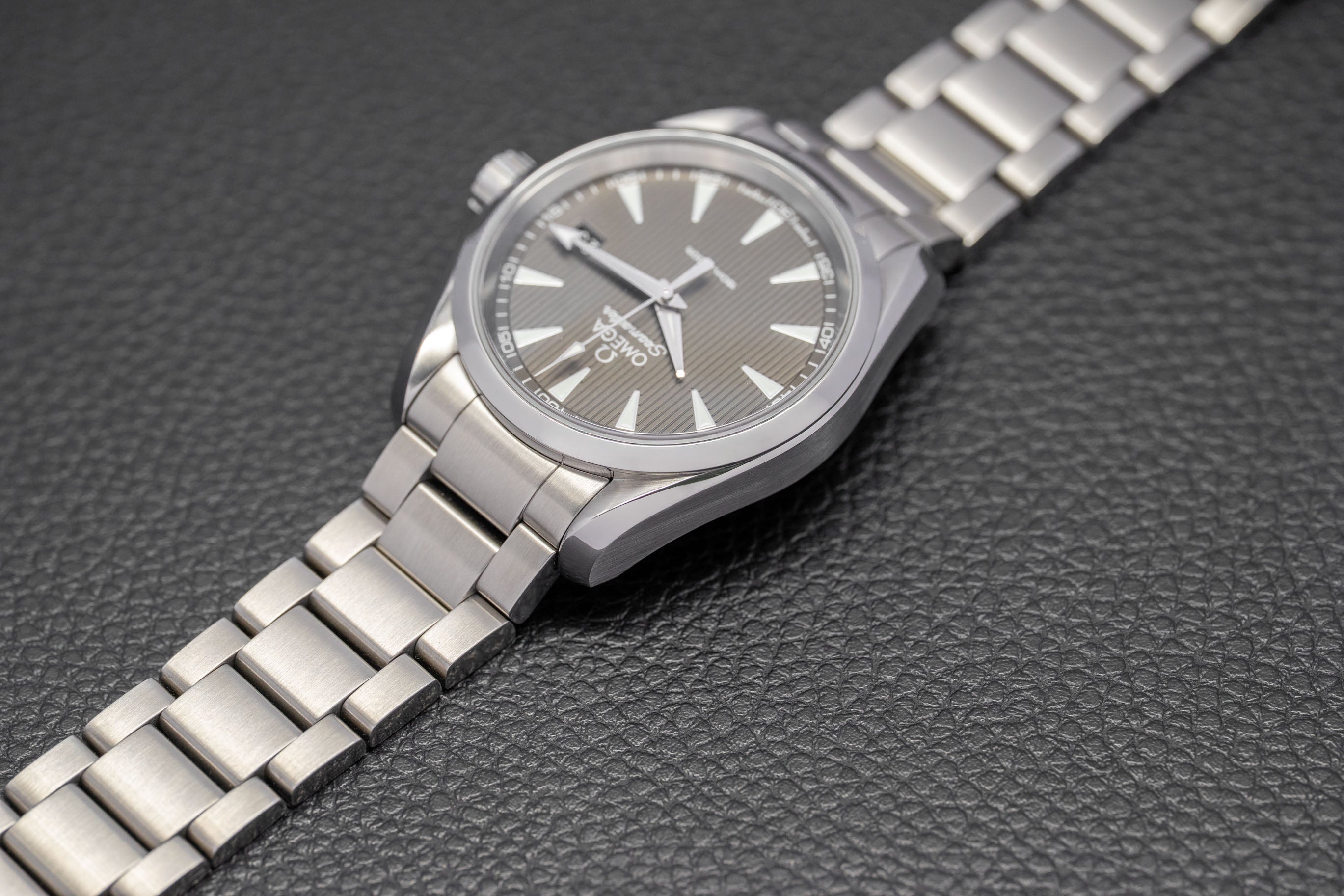 Omega Seamaster Aqua Terra 231.10.39.60.06.001, ensemble complet 2018, coffret + papiers