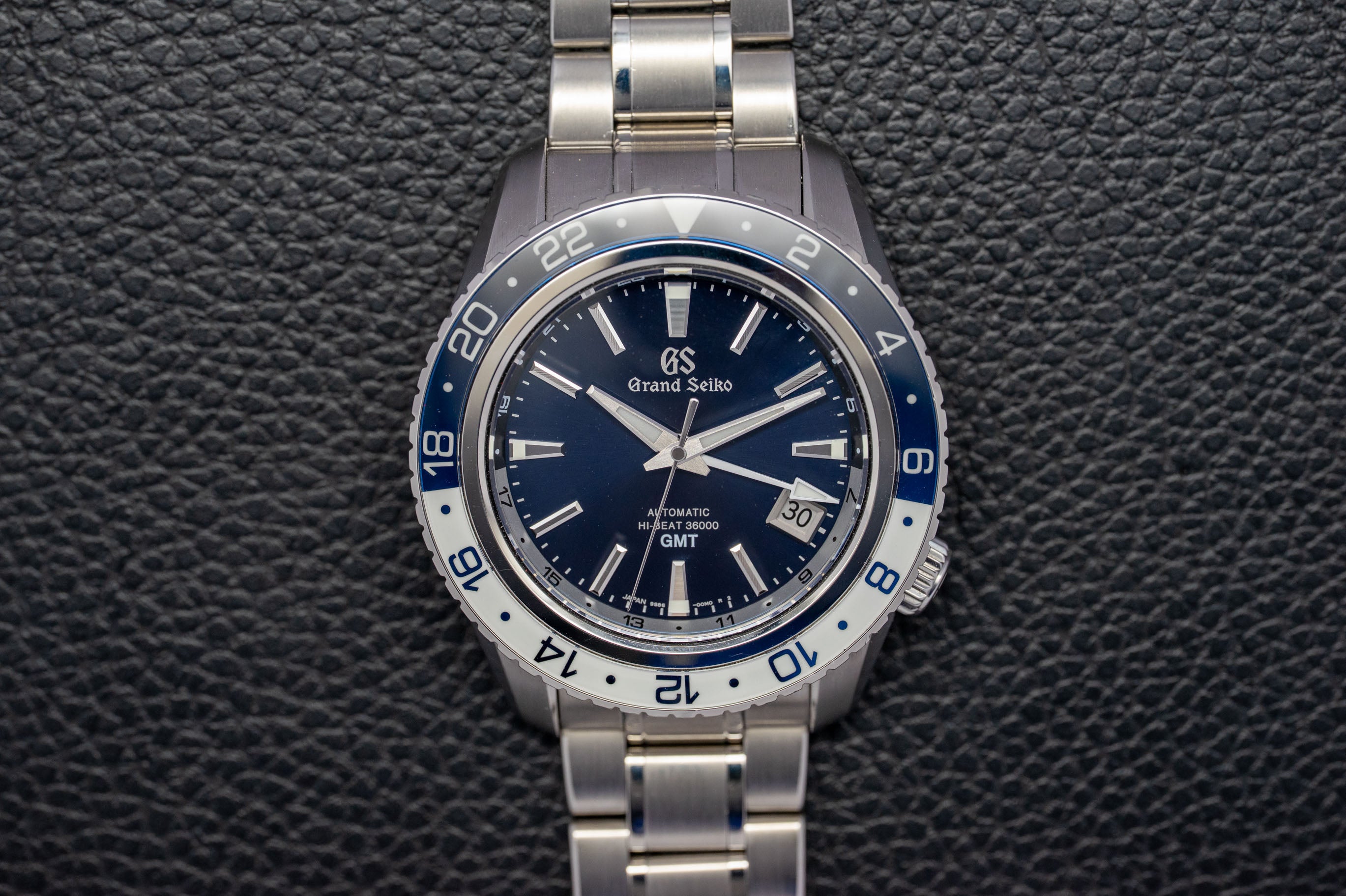 Grand Seiko GMT SBGJ237/9S86-00K0 Complete Set 2021 Box + Papers