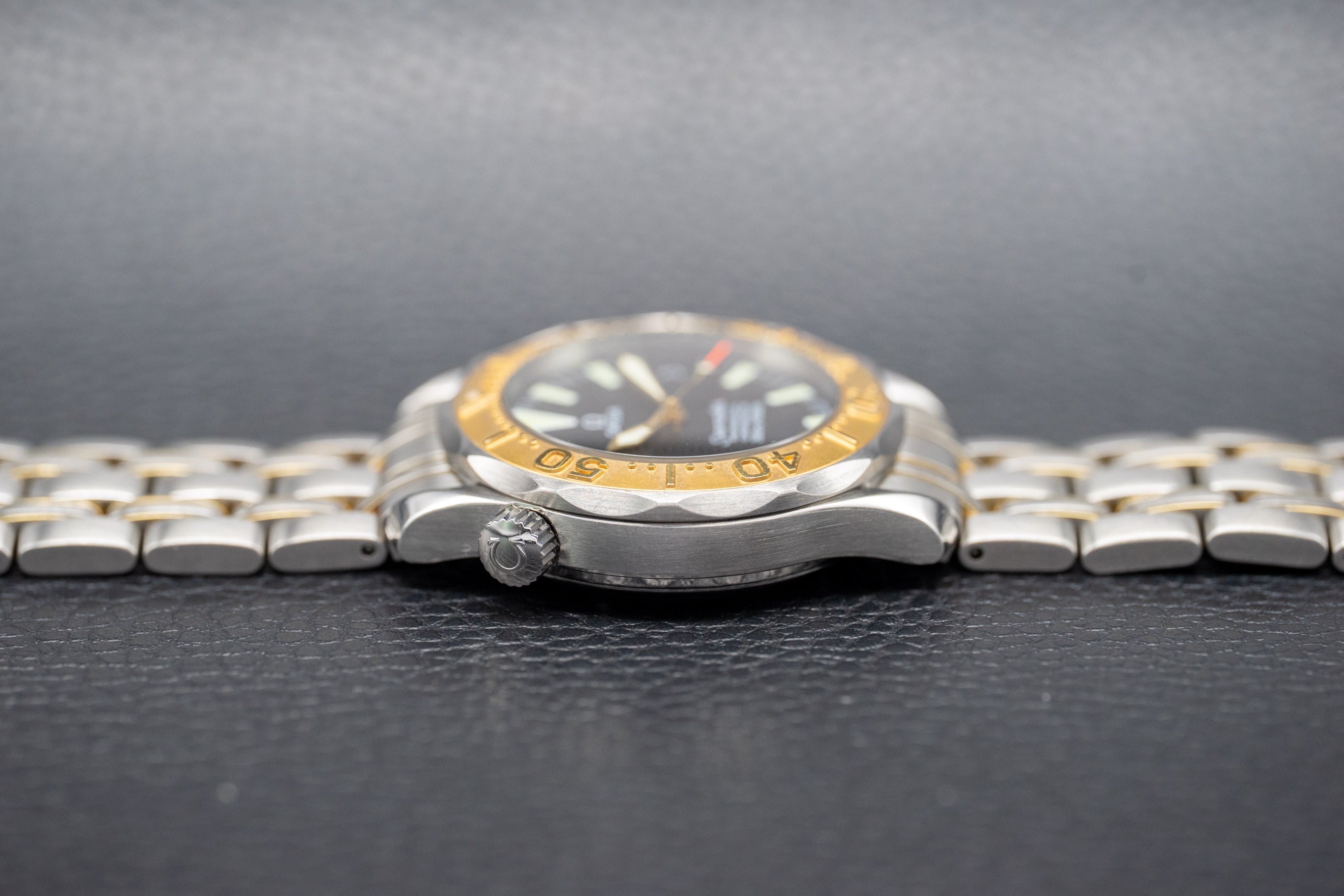 Omega Seamaster 300 2453.50 Black Dial 2006