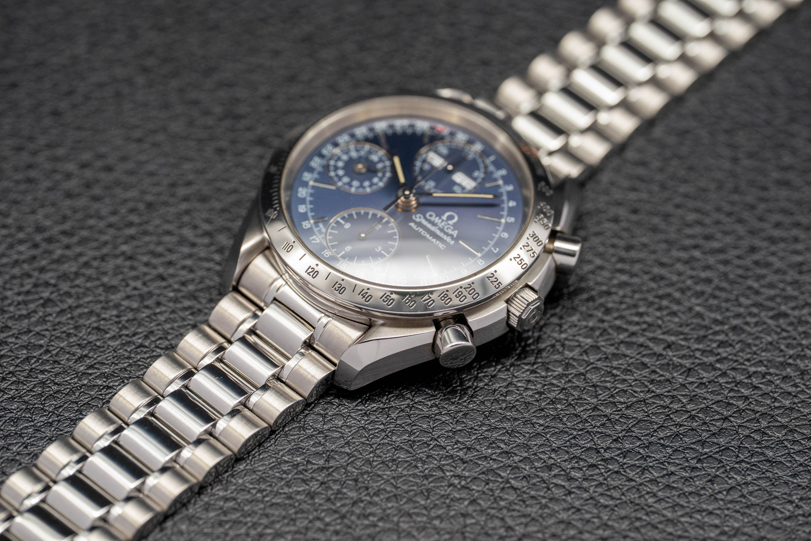 Omega Speedmaster Day Date 3521.80 Complete Set XXXX Box + Papers