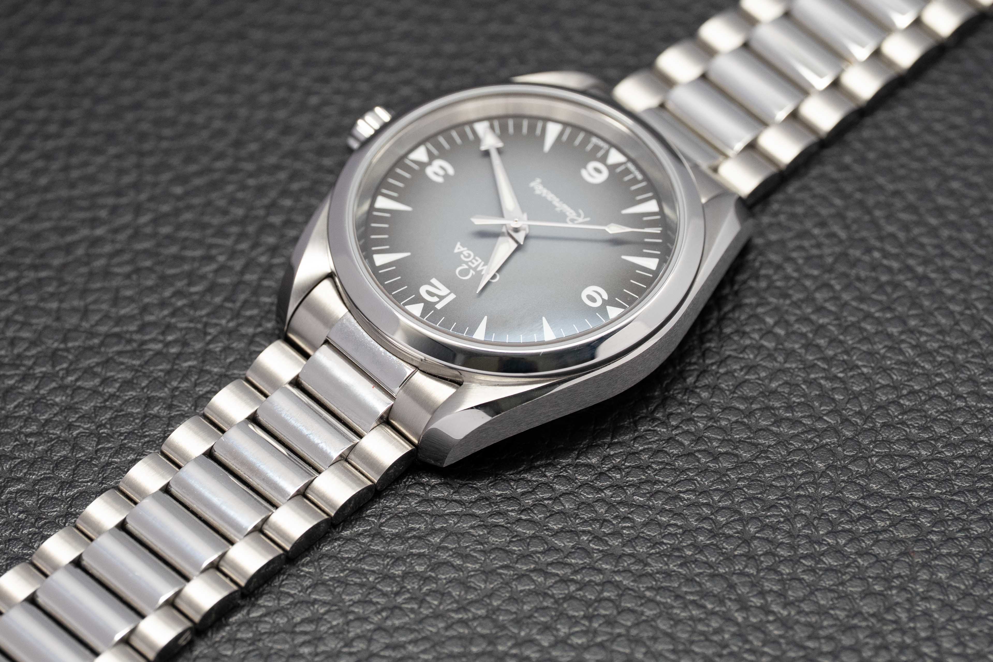 Omega Railmaster 235.10.38.20.06.001 Complete Set 2025 Box + Papers