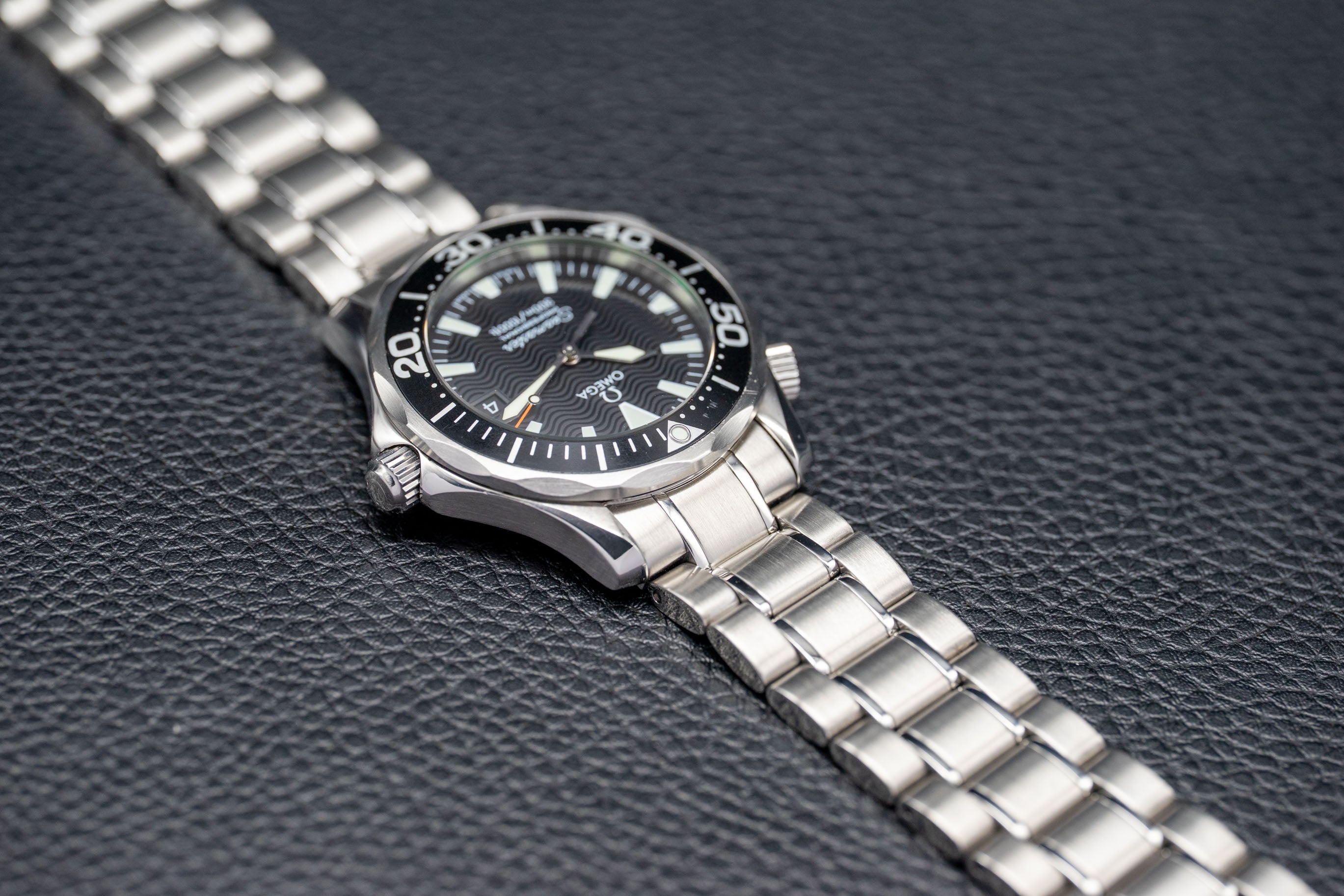 Omega Seamaster 300 2262.50 Complete Set 2001 Box + Papers