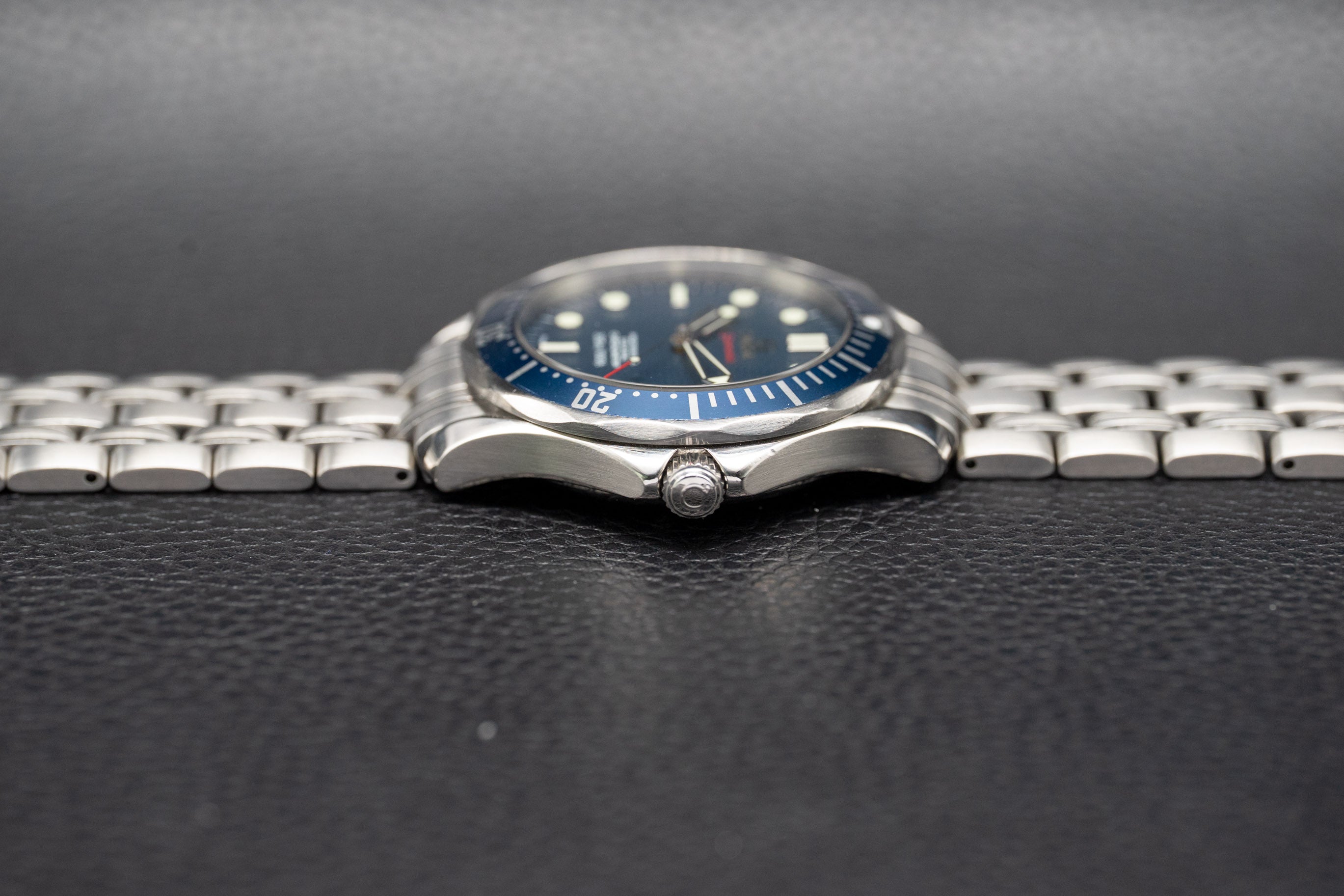 Omega Seamaster Diver 300 2220.80 Set completo 2011, scatola e documenti