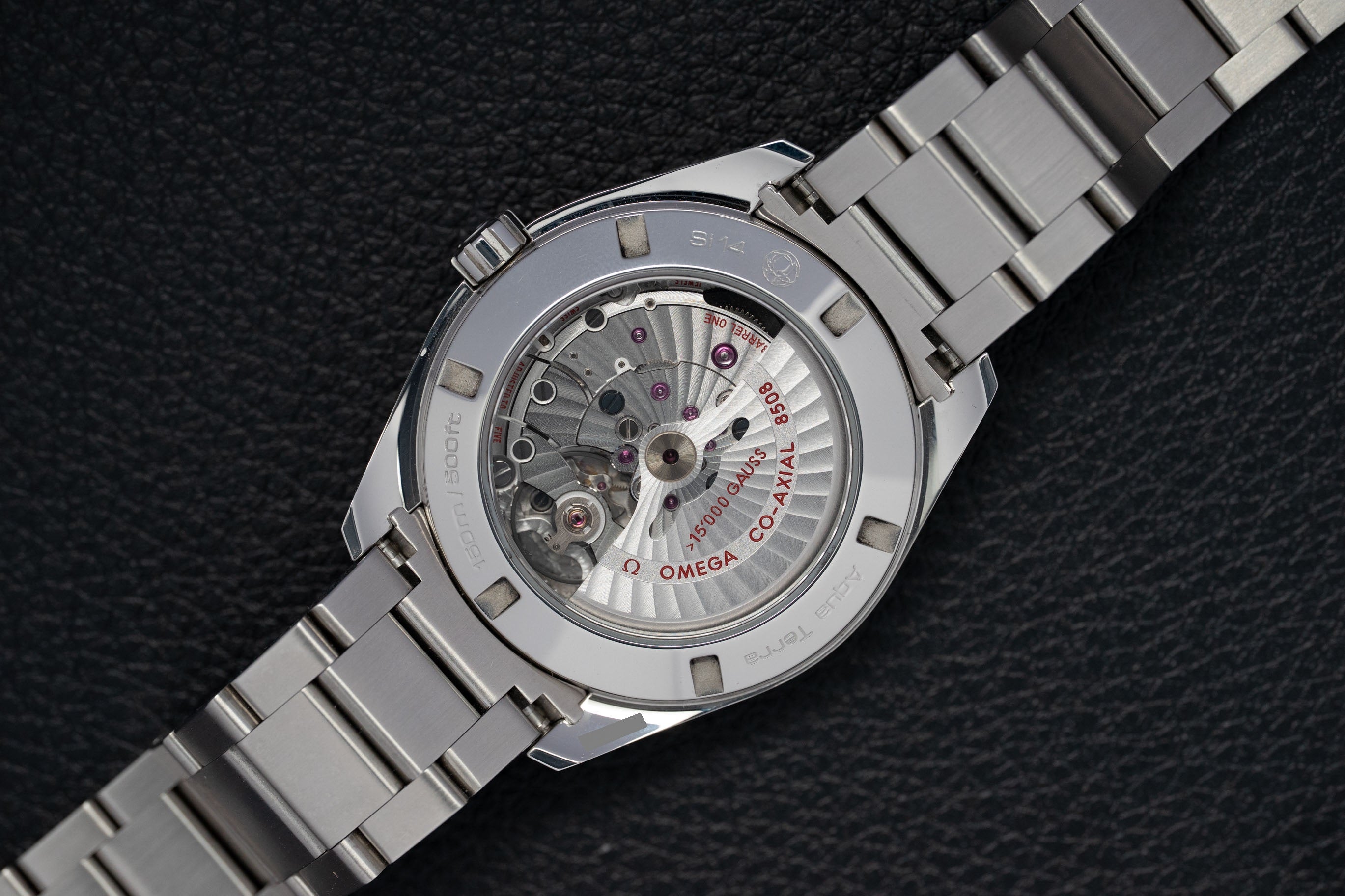 Omega Aqua Terra 231.10.42.21.01.002 Ensemble complet 2021 : coffret + documents
