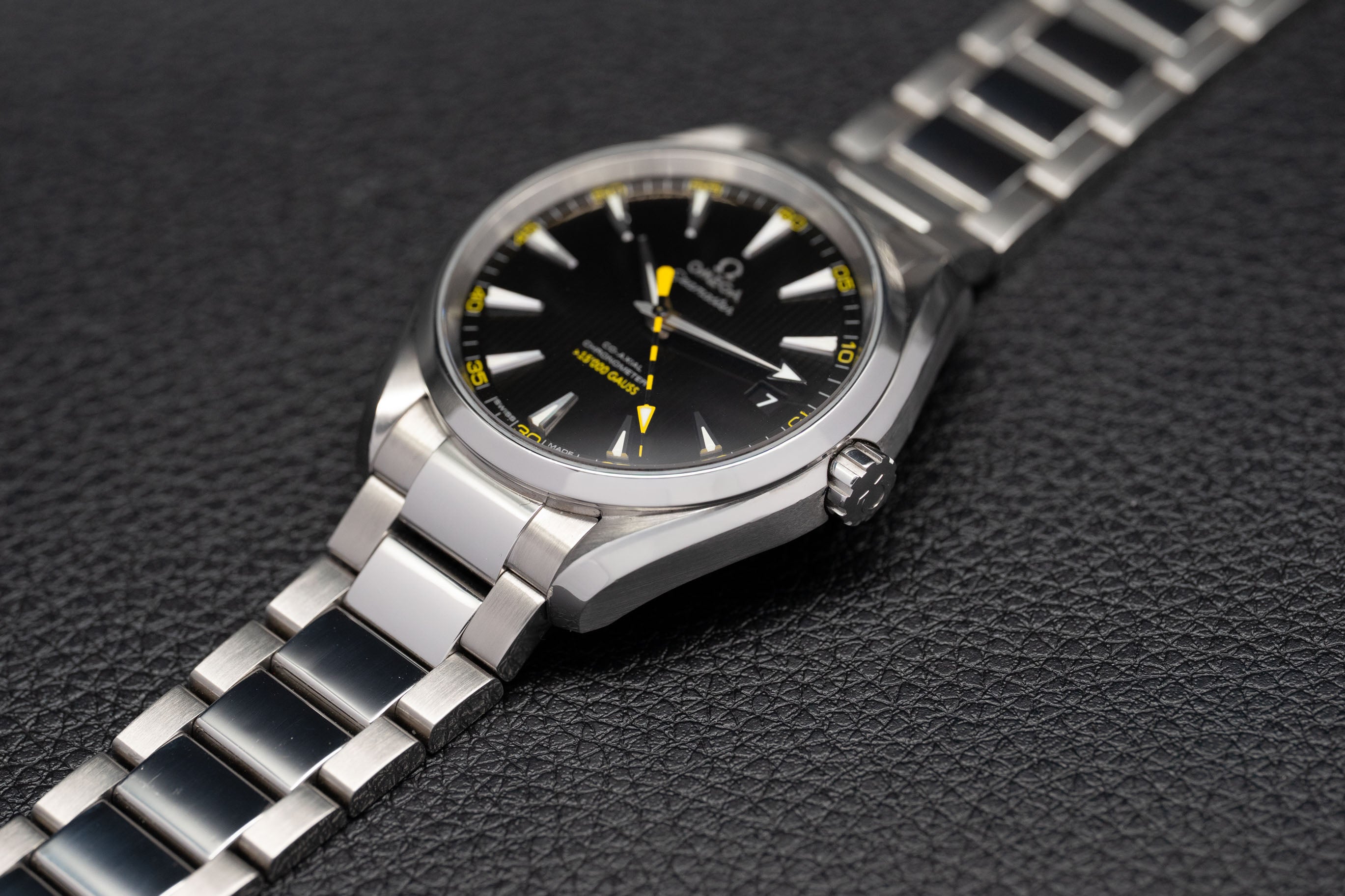 Omega Aqua Terra 231.10.42.21.01.002 Ensemble complet 2021 : coffret + documents