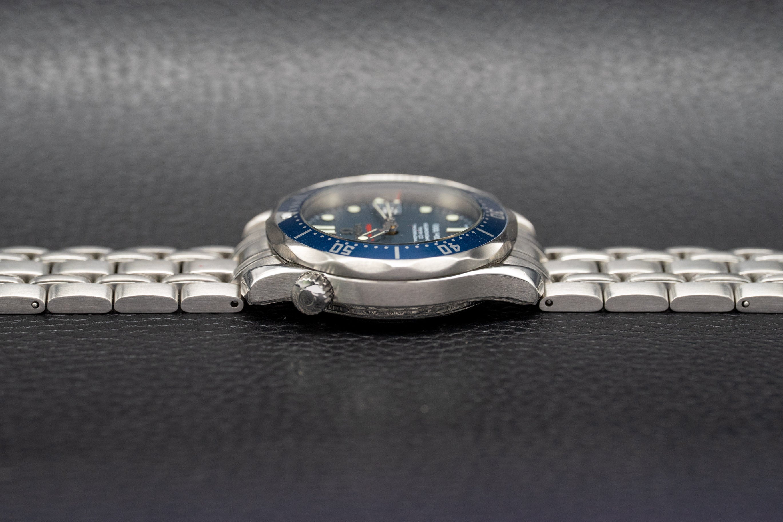 Omega Seamaster Diver 2222.80 Complete Set 2010 Box + Papers