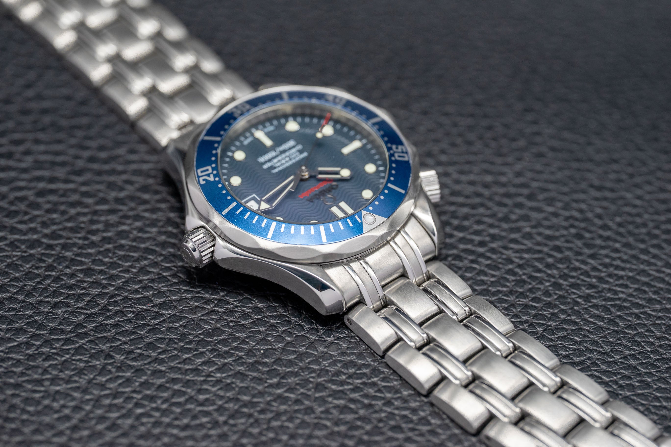 Omega Seamaster Diver 2222.80 Complete Set 2010 Box + Papers