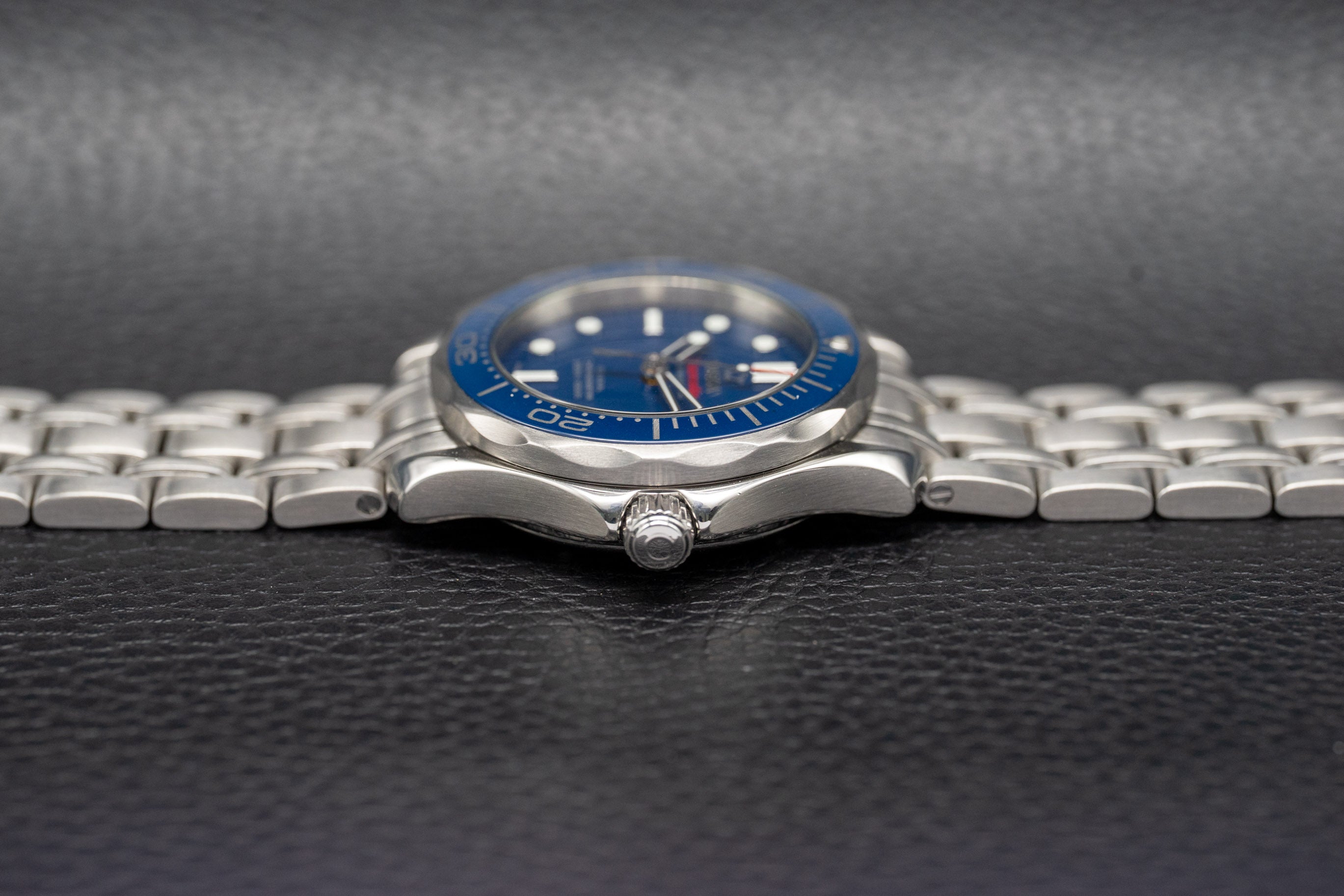 Omega Seamaster Diver 300 212.30.36.20.03.001 Complete Set 2017 Box + Papers