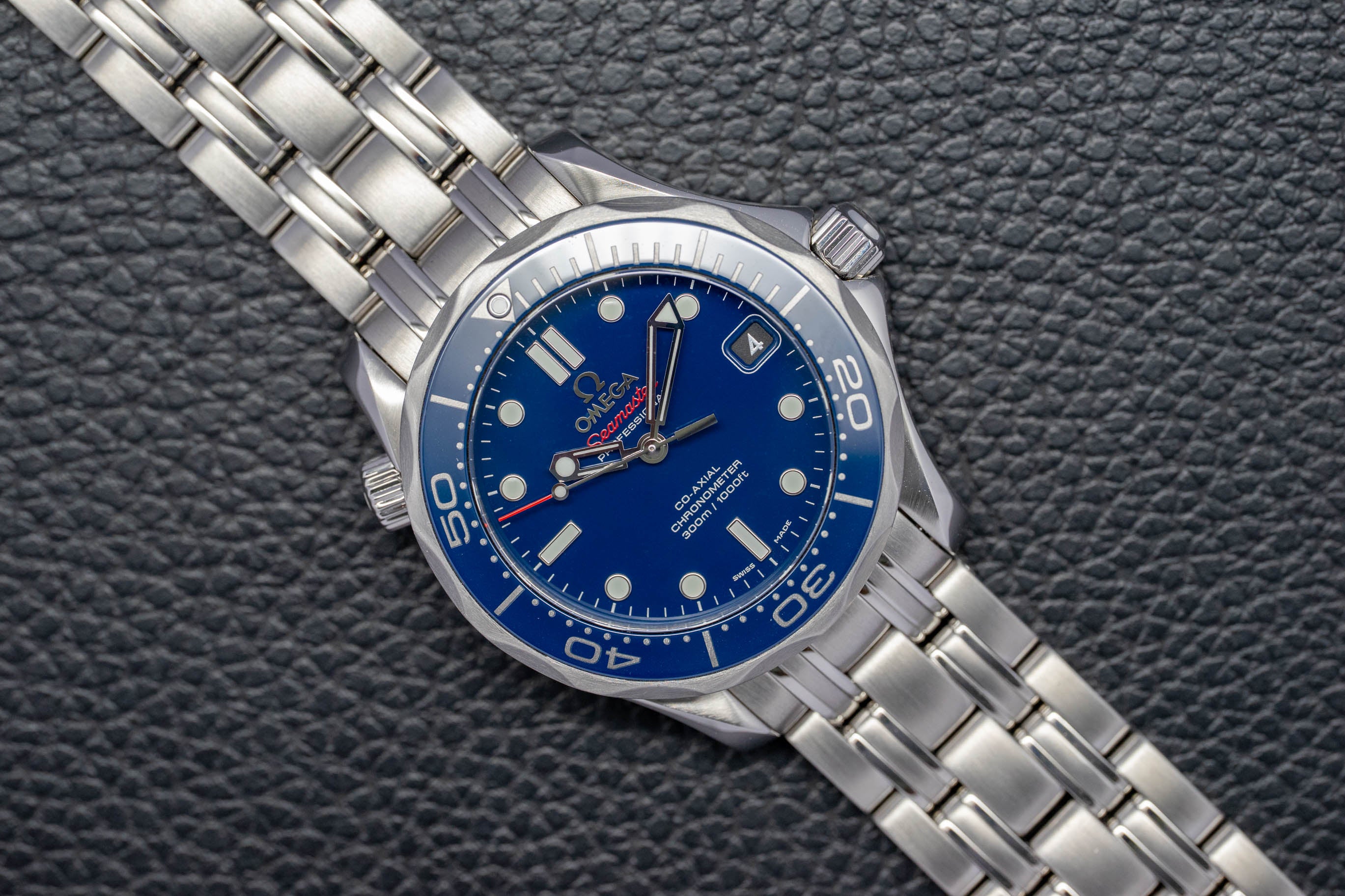 Omega Seamaster Diver 300 212.30.36.20.03.001 Complete Set 2017 Box + Papers
