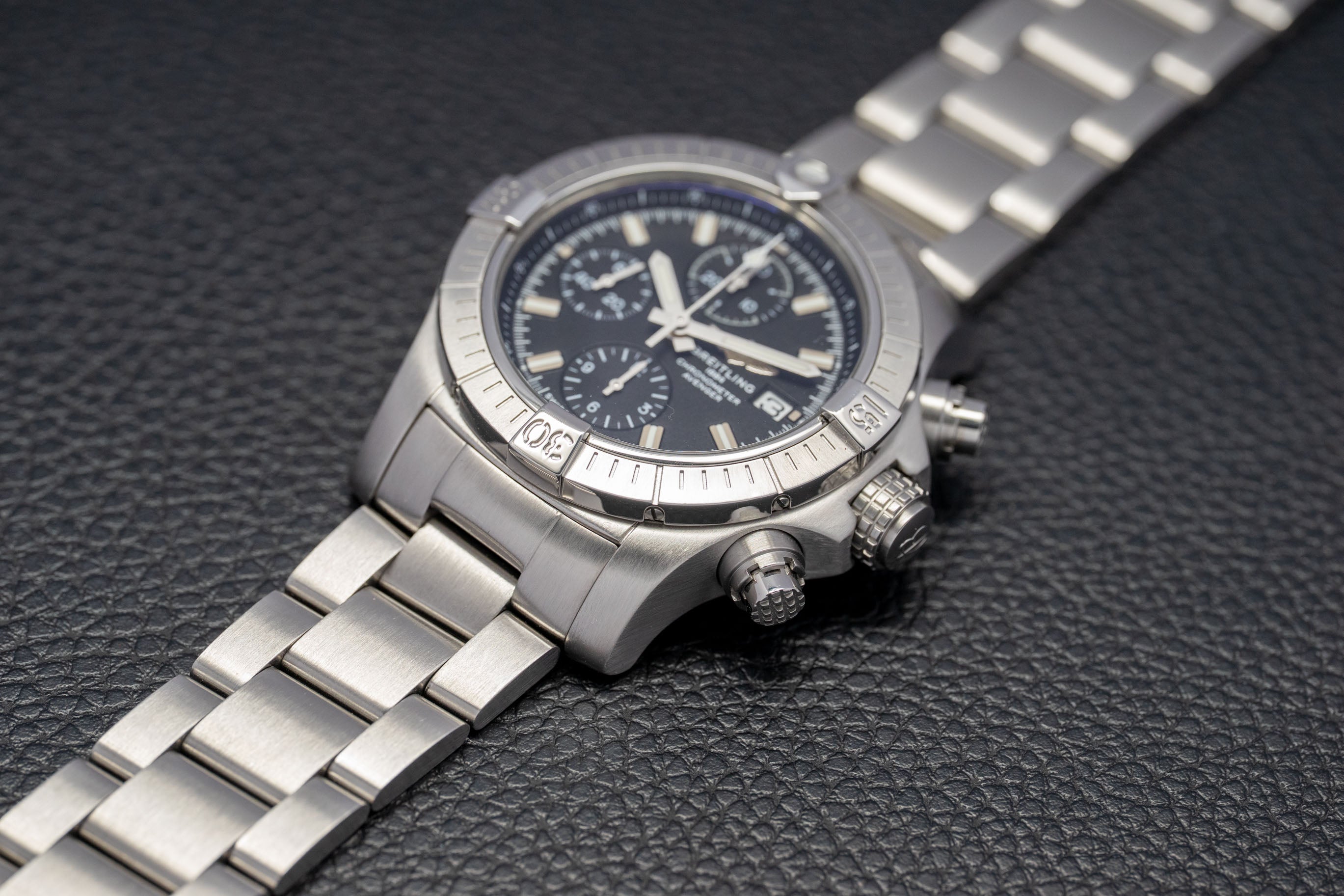 Breitling Avenger Cronografo A13385/A13385101B1A1 Set completo 2020 con scatola e documenti