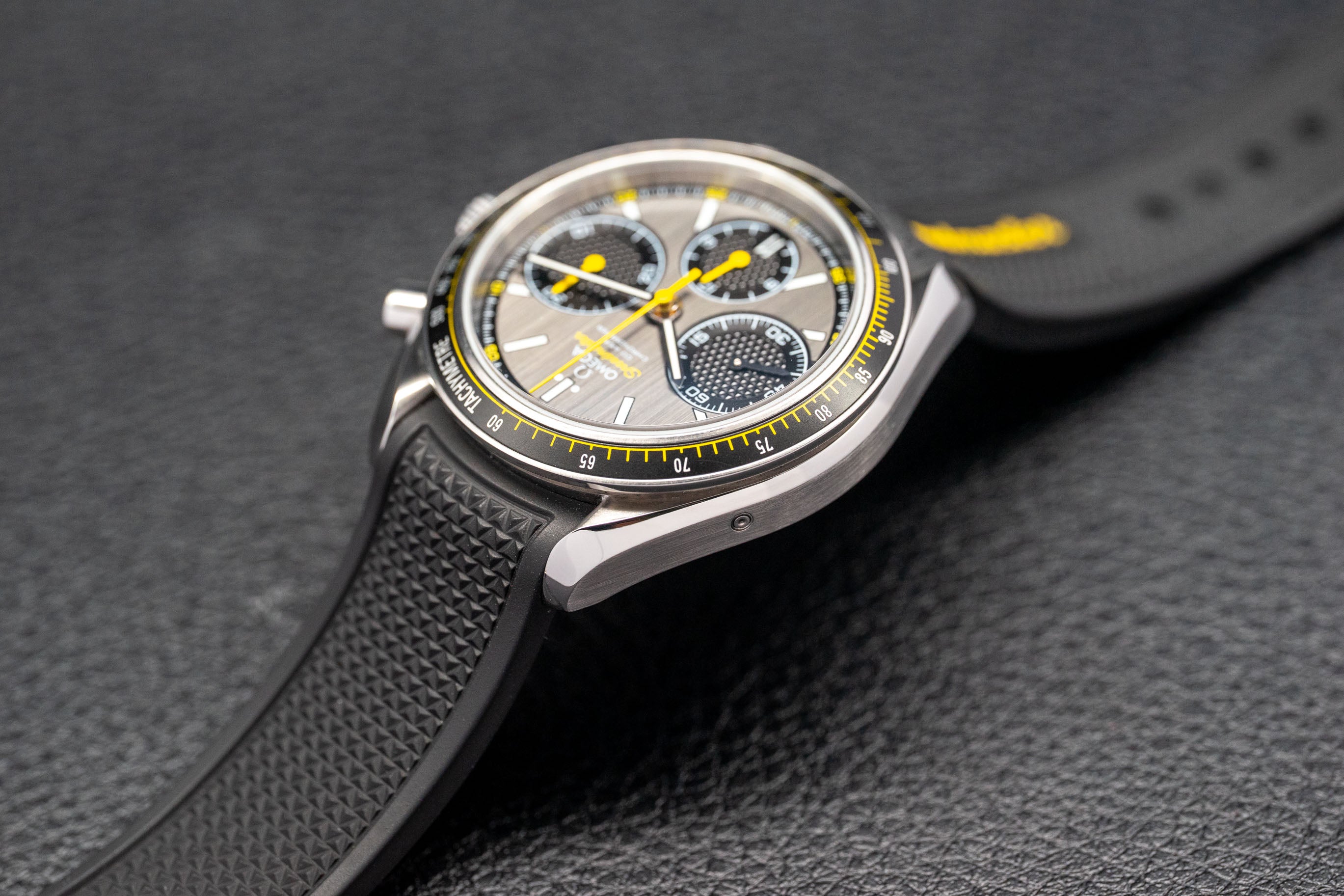 Omega Speedmaster Racing 326.32.40.50.06.001 Complete Set 2025 Box + Papers