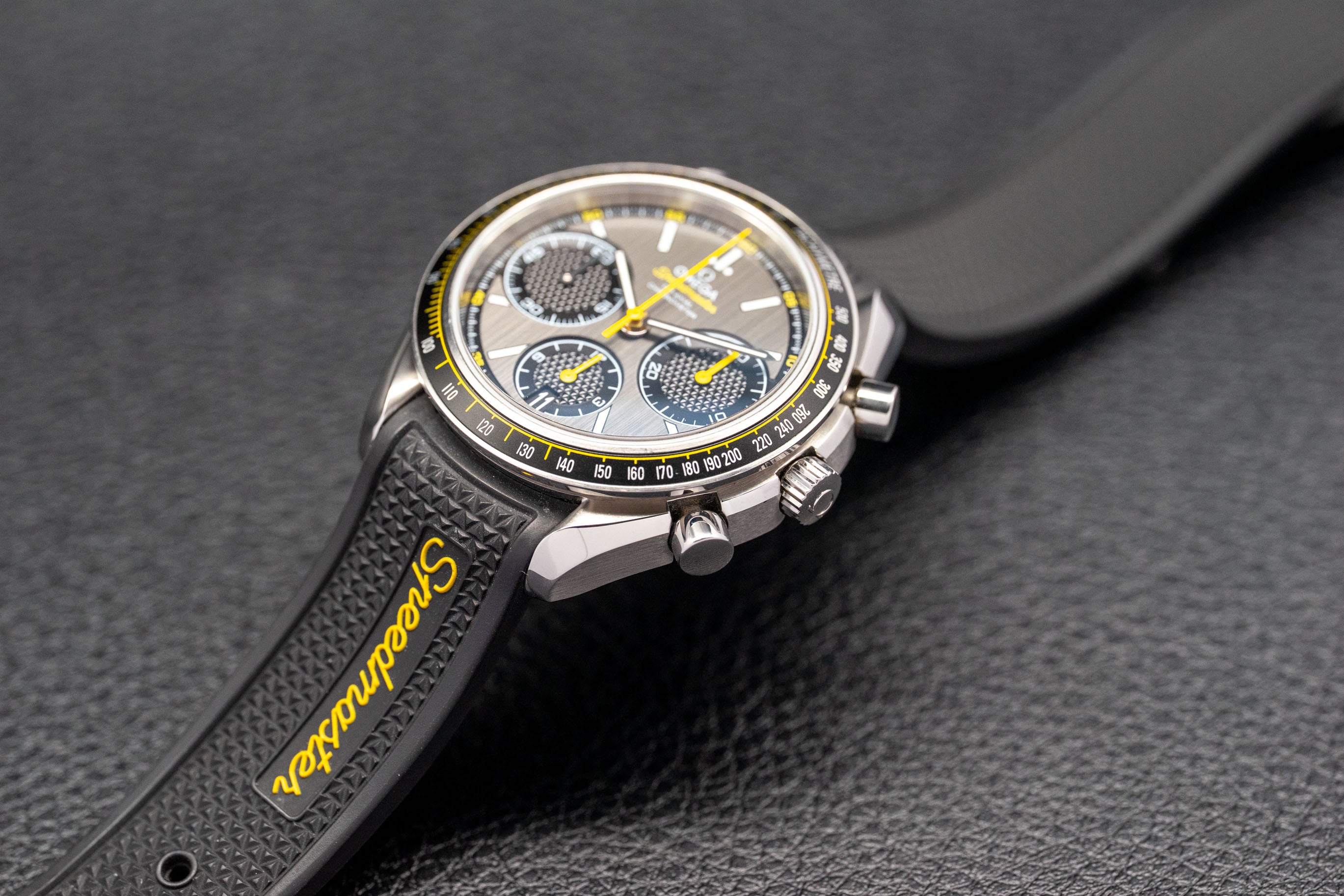 Omega Speedmaster Racing 326.32.40.50.06.001 Complete Set 2025 Box + Papers