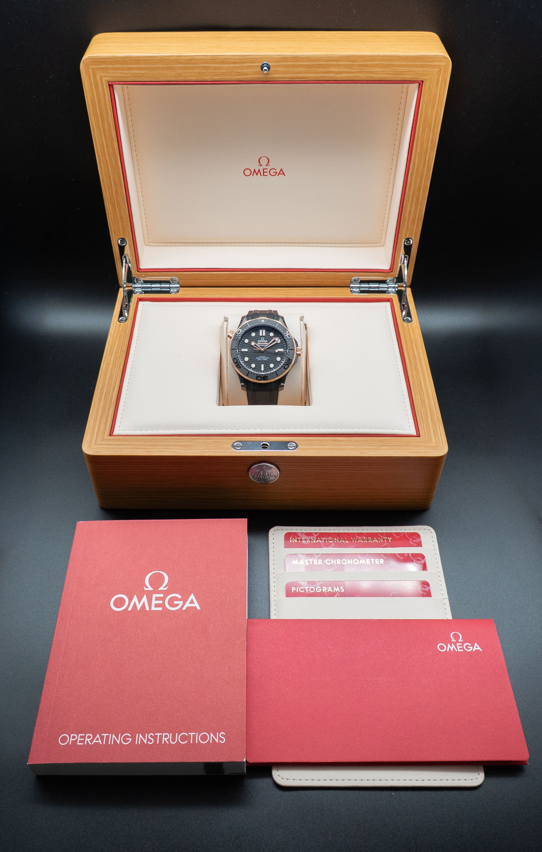 Omega Seamaster Diver 300 210.62.44.20.01.001 Gold Full Set 2022 Box + Papers