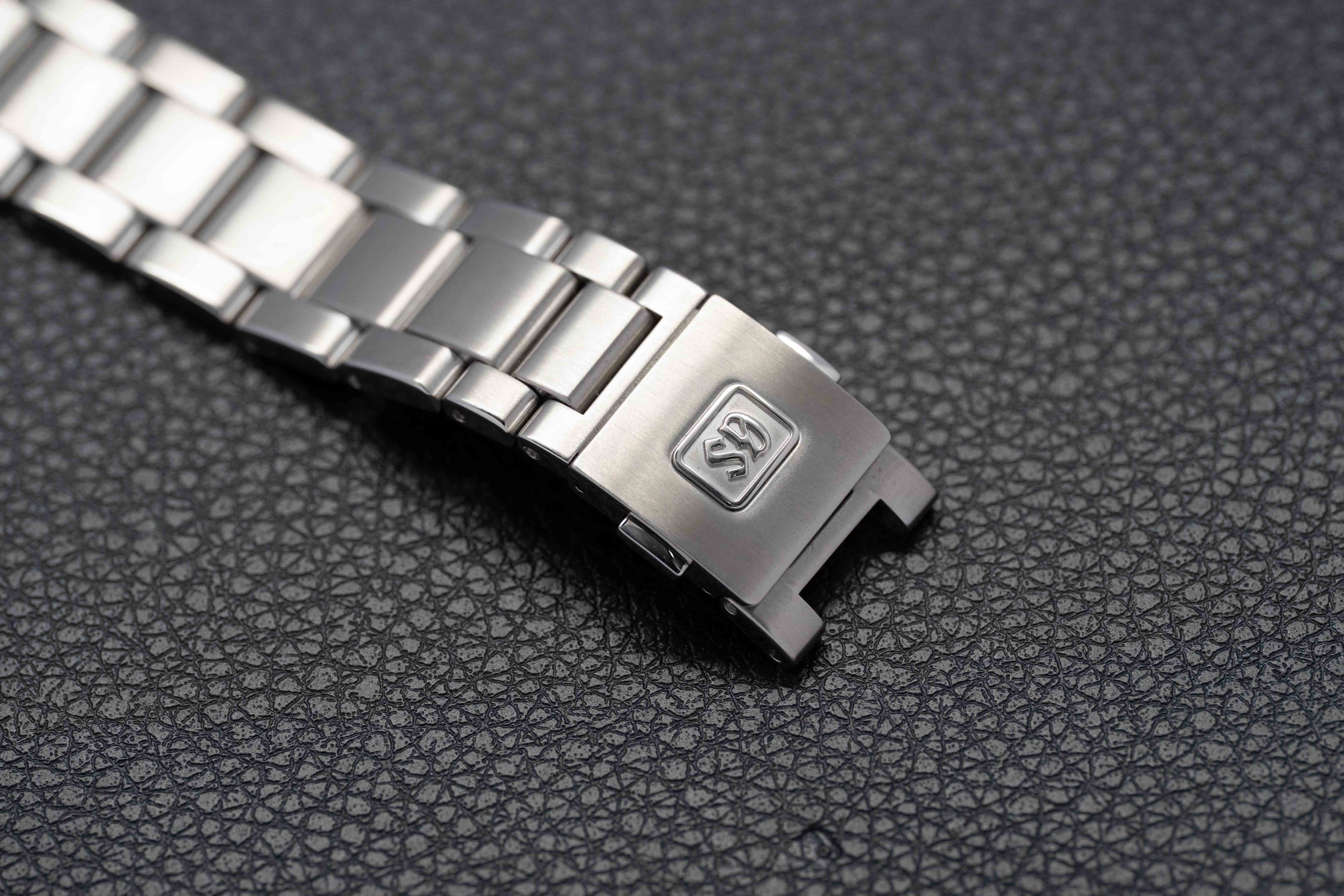 Grand Seiko 9F Limited Edition SBGV027 Red Dial 2016 Box