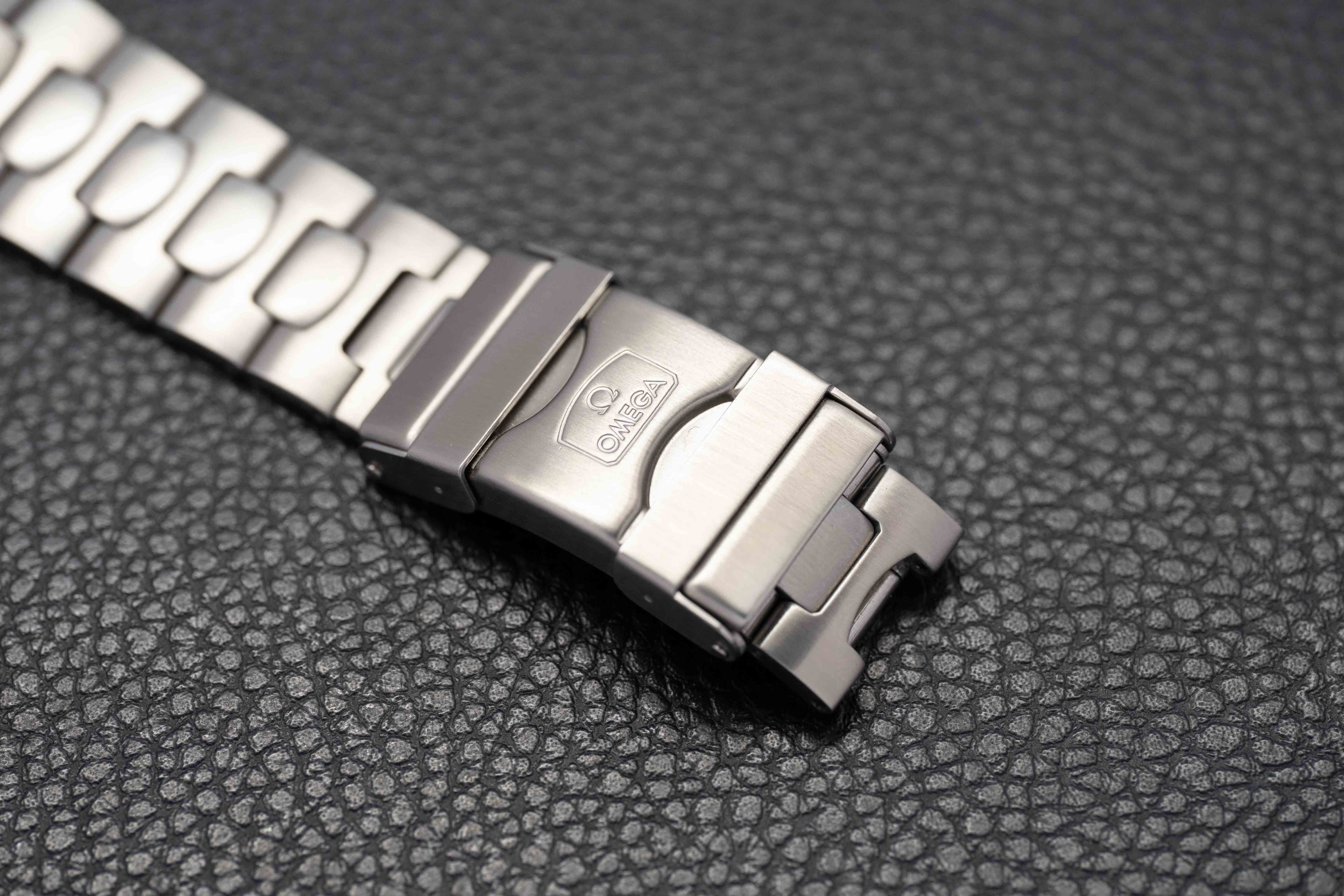 Omega Seamaster 200M Seamaster 200m Black Dial 1995