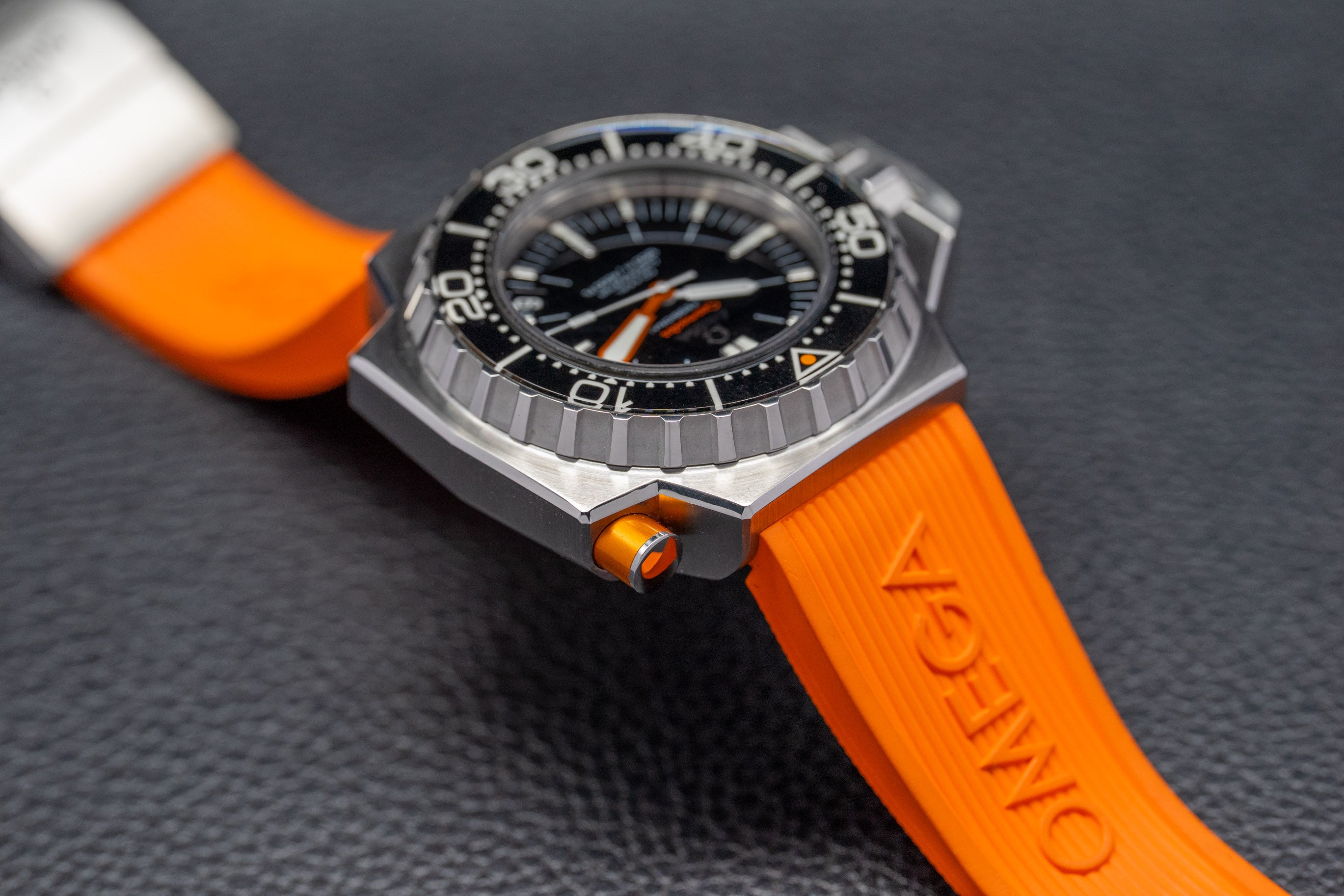 Omega Seamaster Ploprof 1200M 224.32.55.21.01.002 Box 2009