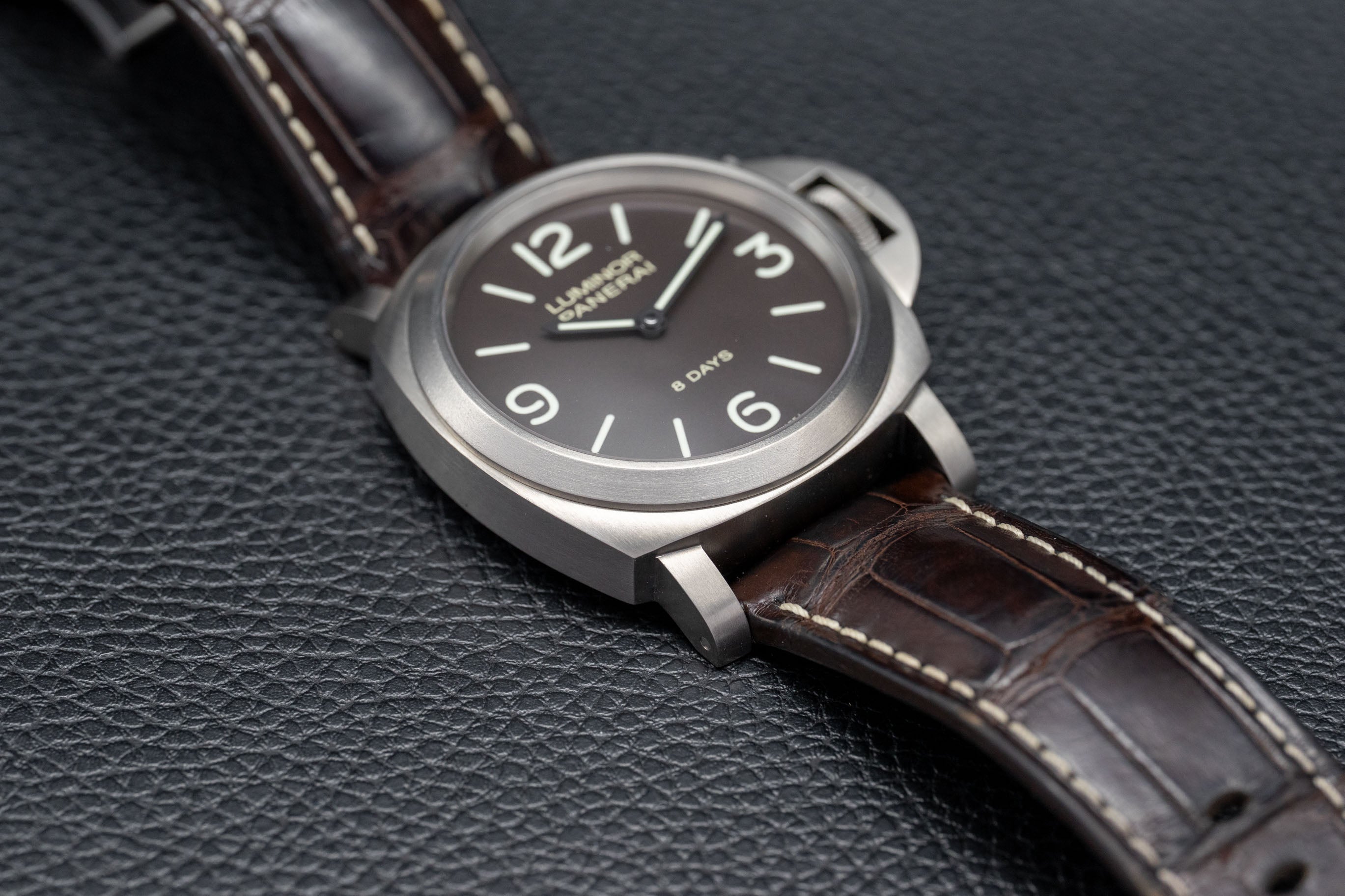 Panerai Luminor Base 8 Days PAM0562 Set completo 2016 con scatola e documenti