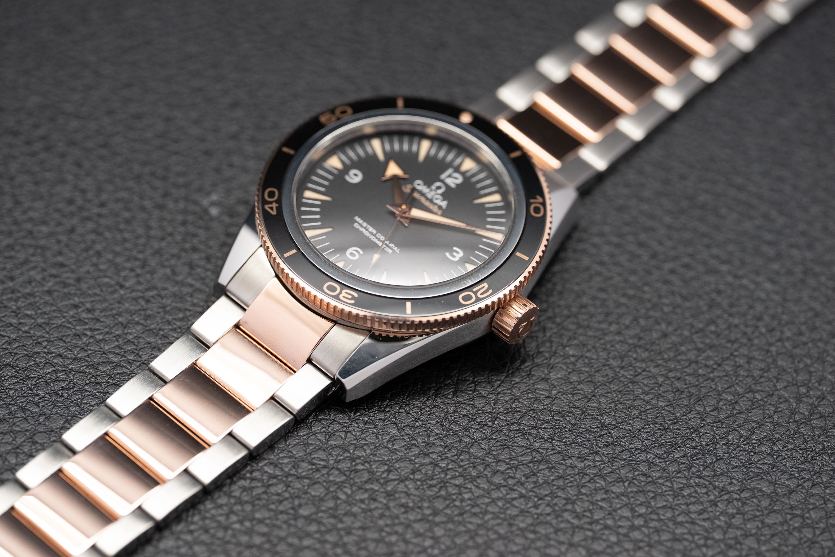 Omega Seamaster 300 233.20.41.21.01.001 FULLSET 2025 Box + PAPERS