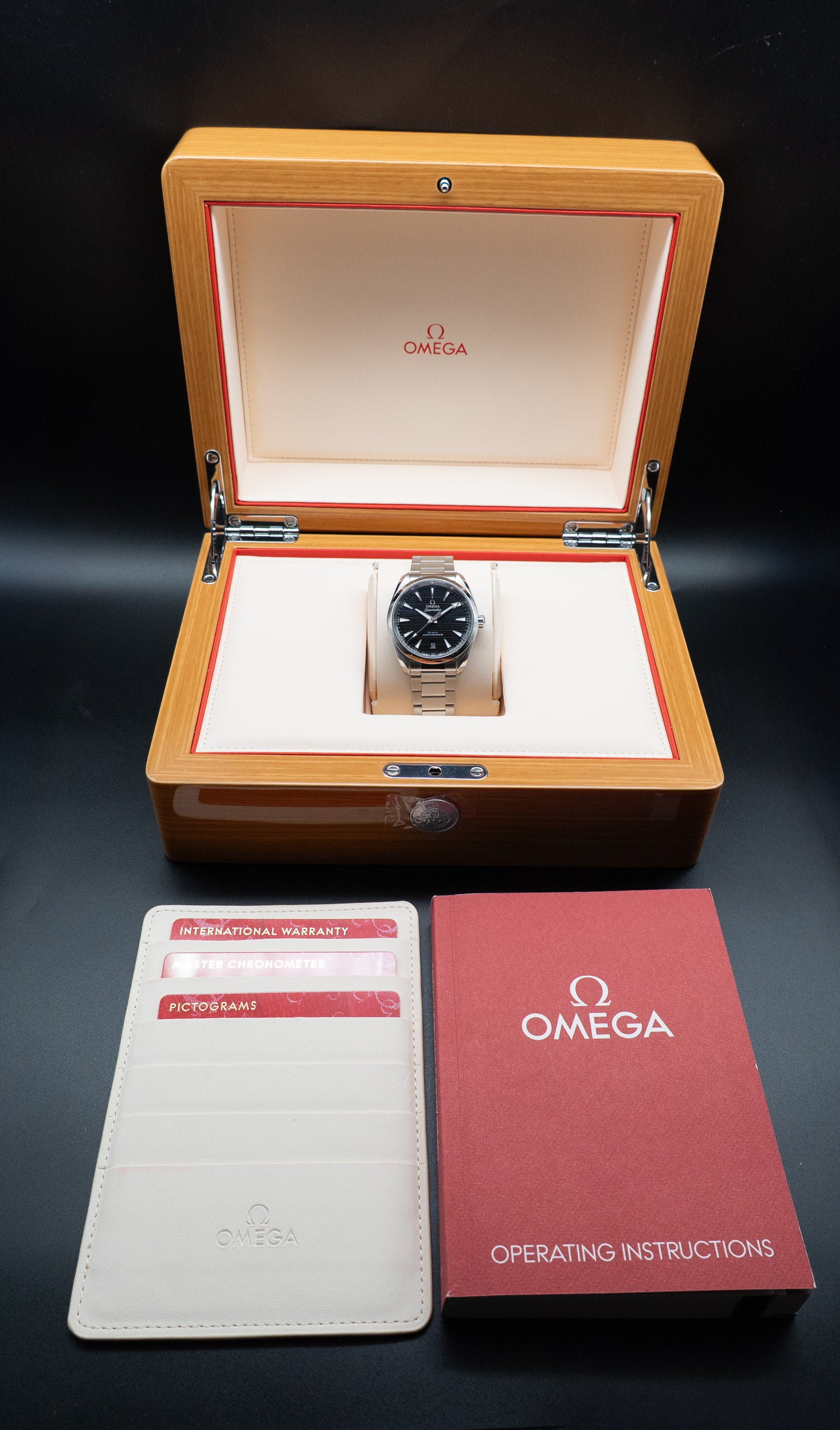 Omega Aqua Terra 220.10.38.20.01.001 FULLSET 2020 Box + PAPERS