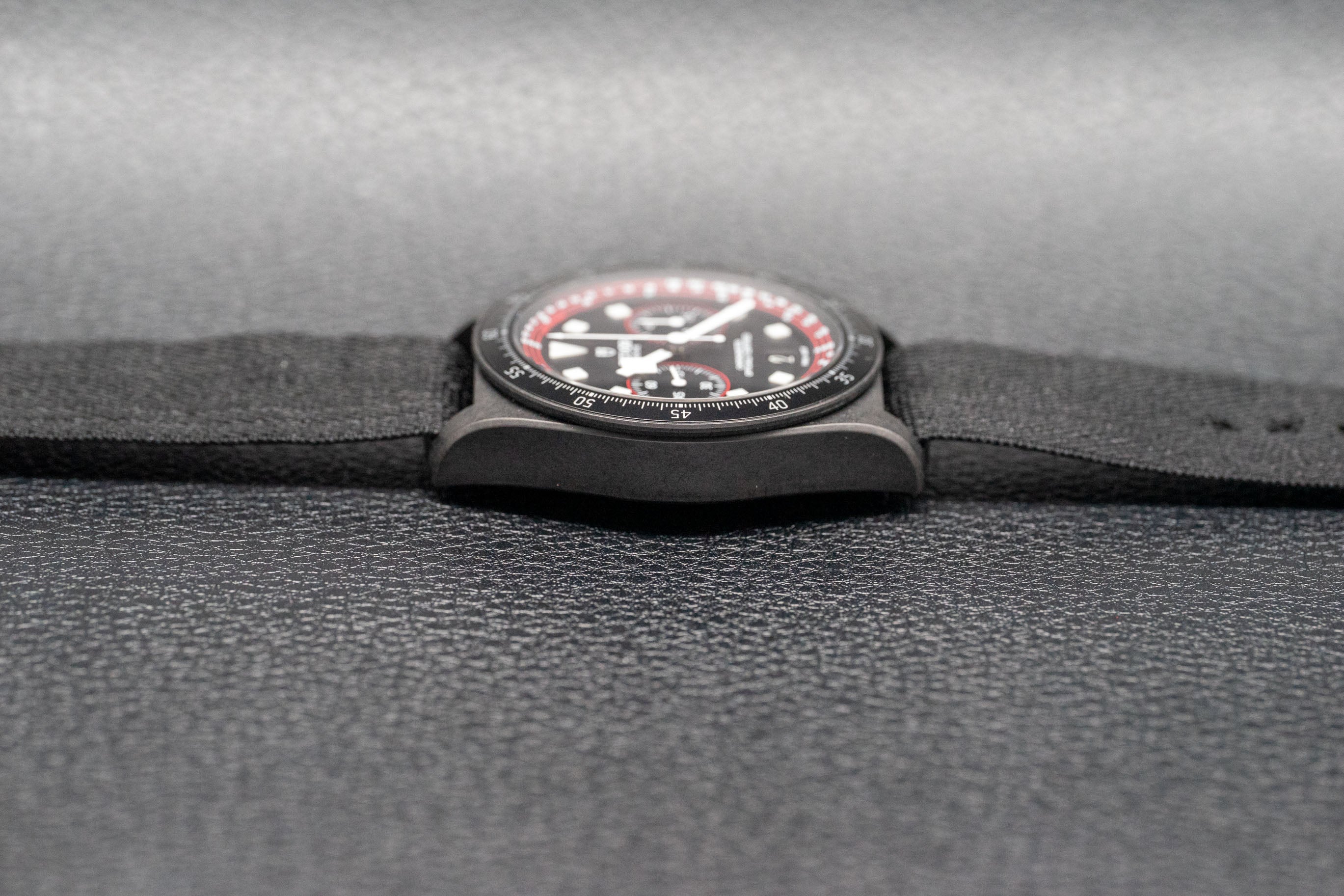 Chronographe Tudor Pelagos FXD M25827KN, FULLSET 2025, coffret + PAPERS