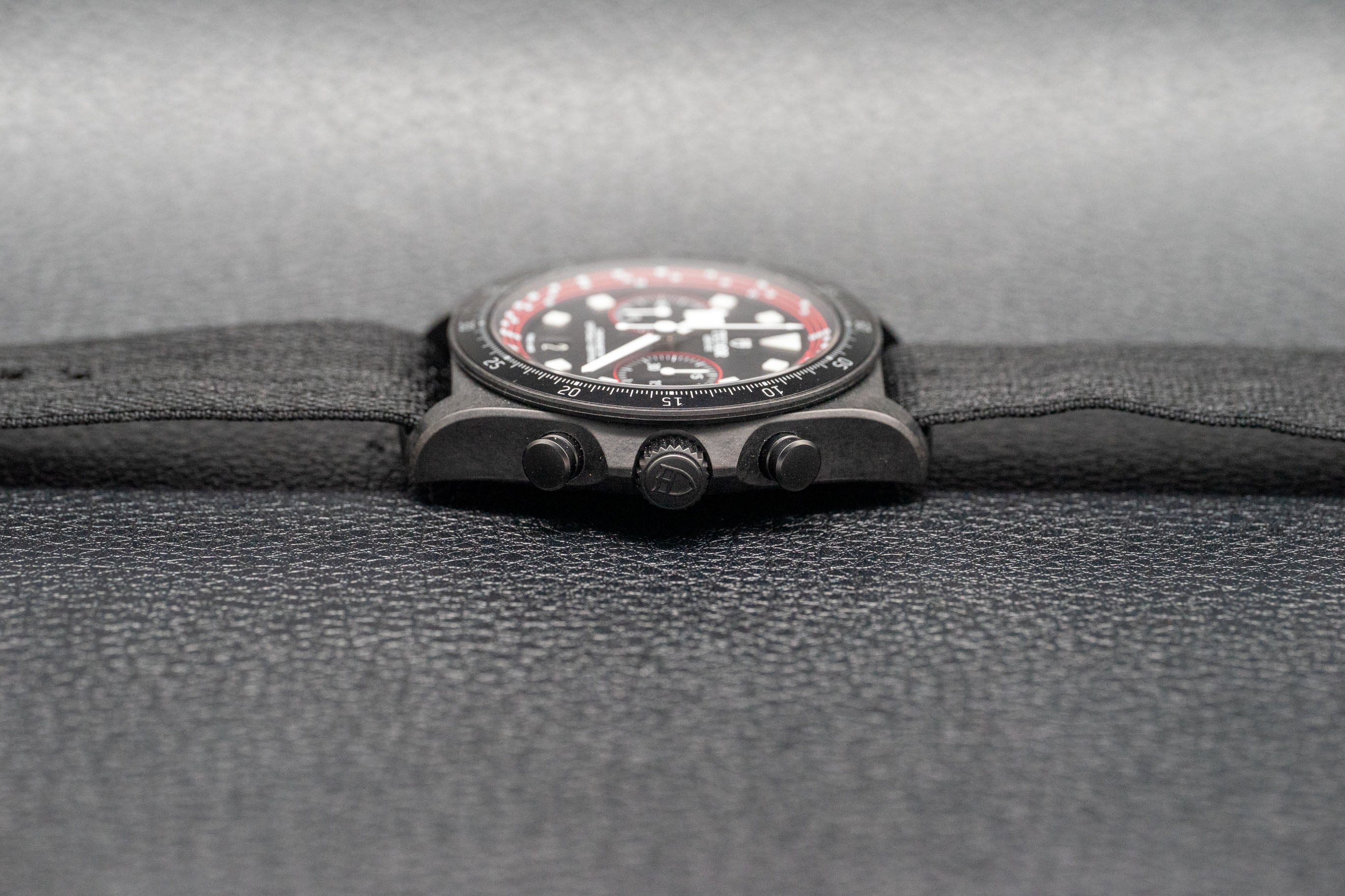 Chronographe Tudor Pelagos FXD M25827KN, FULLSET 2025, coffret + PAPERS