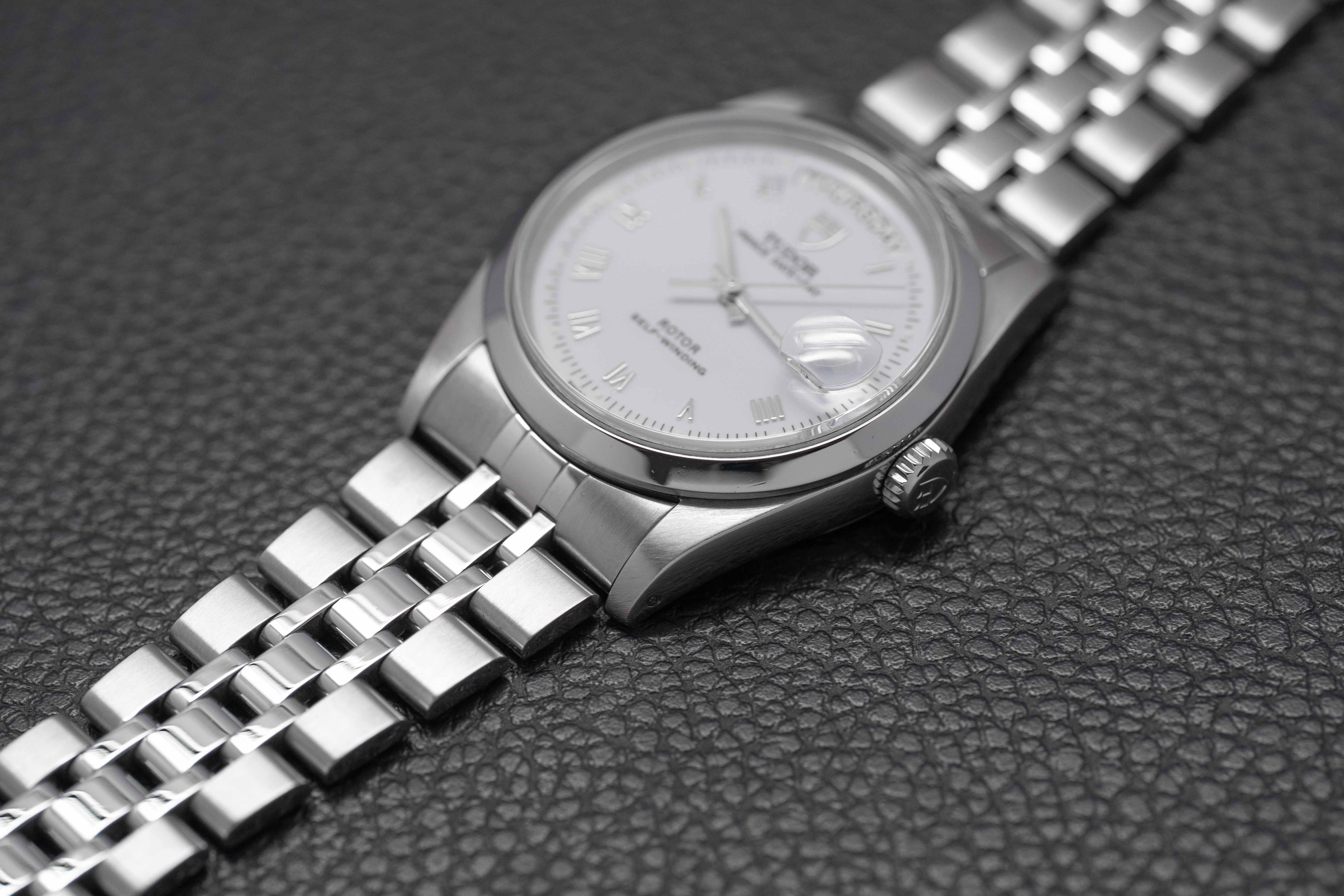 Tudor Date-Day 76200 White Dial 2010 Papers