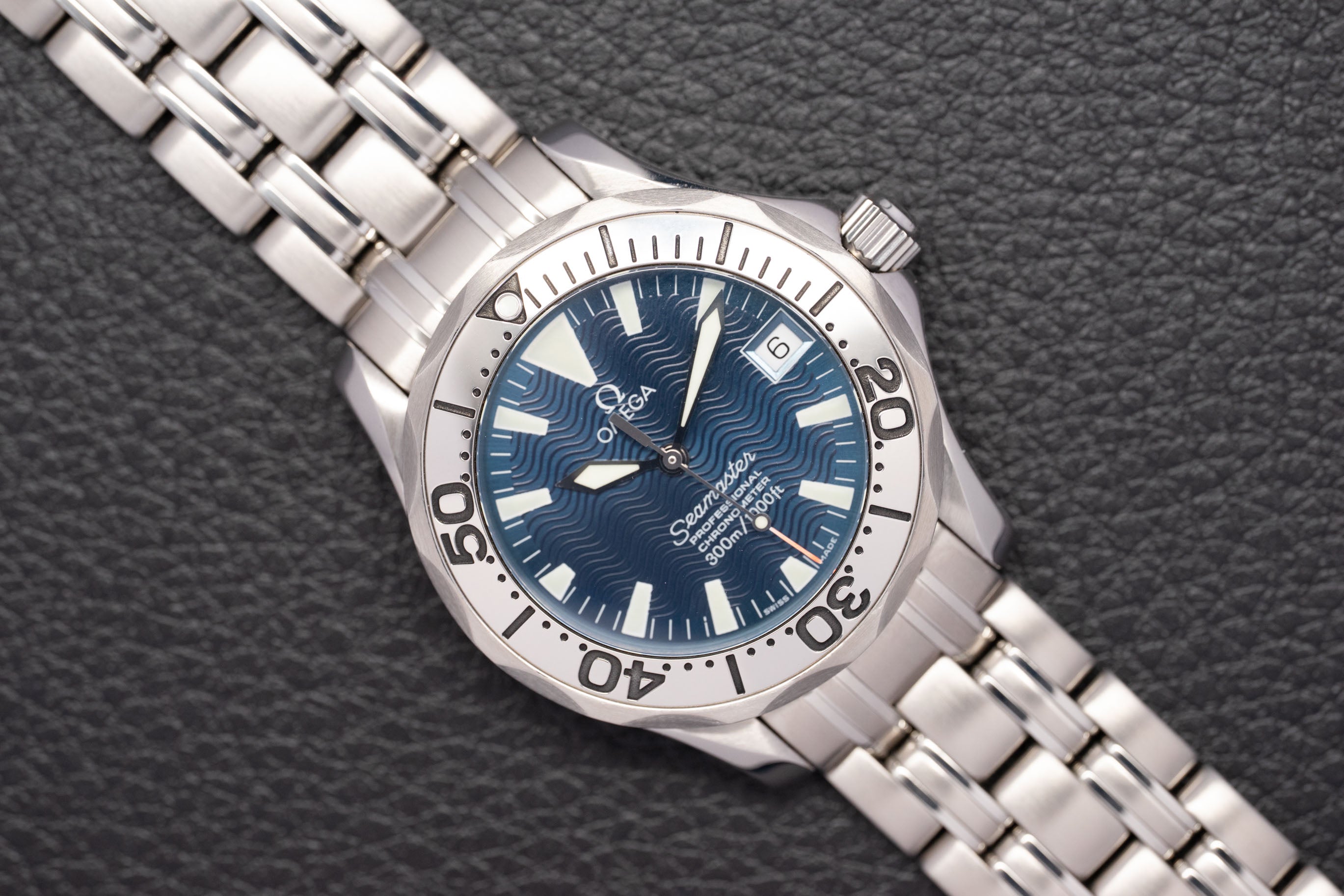 Omega Seamaster 300 2554.80 Blue Dial 1999 Papers