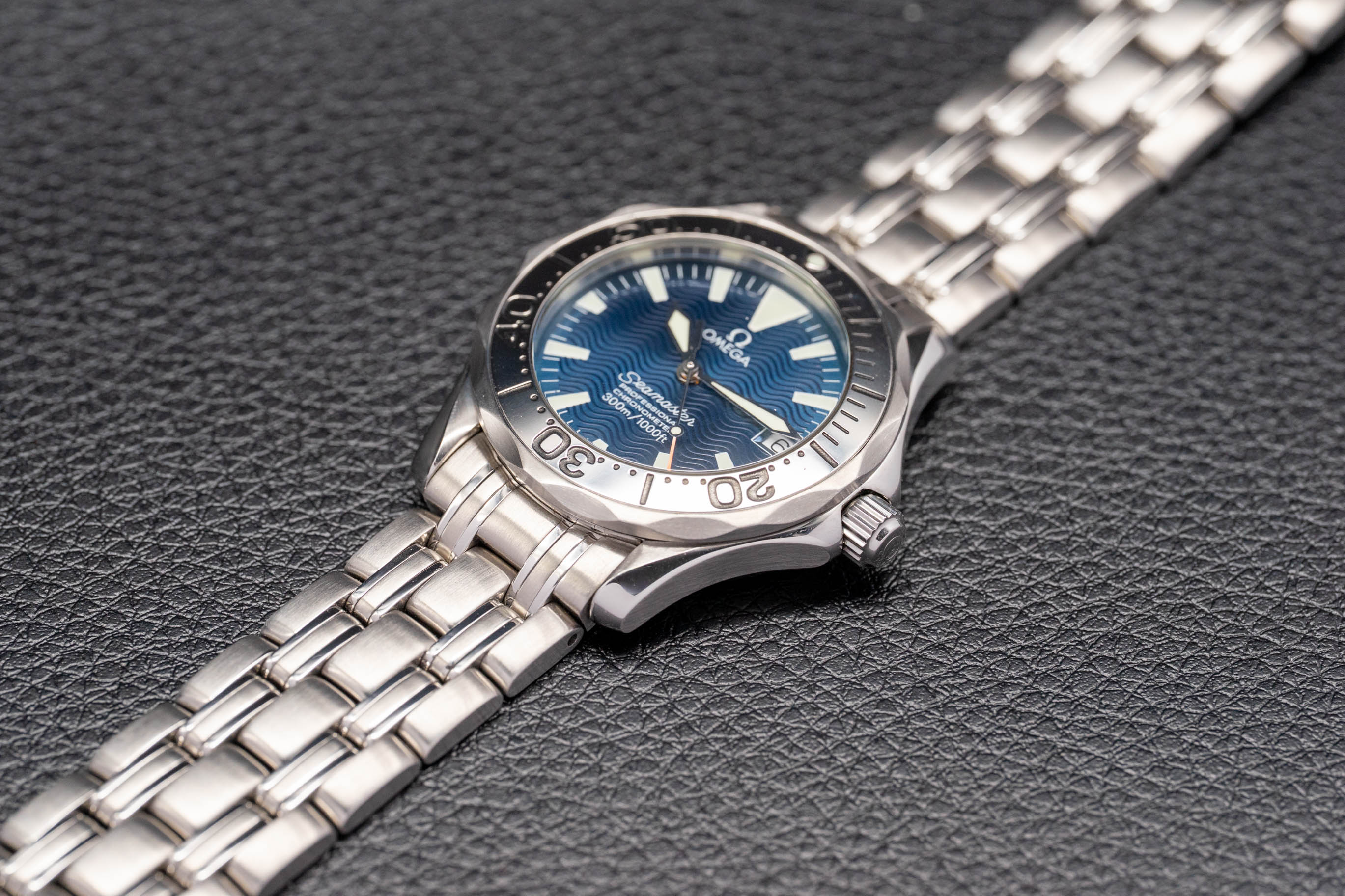 Omega Seamaster 300 2554.80 Blue Dial 1999 Papers
