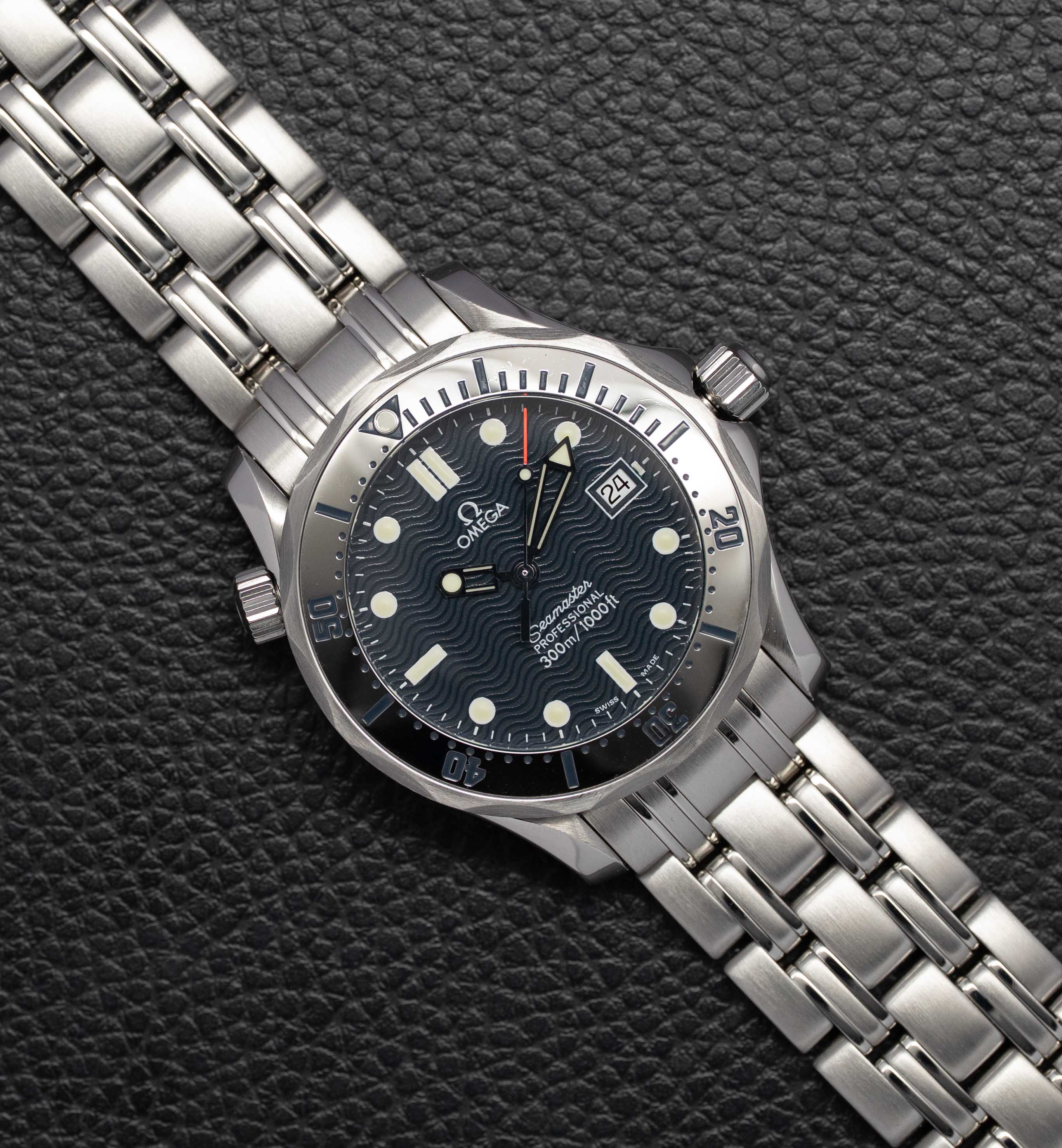 Omega Seamaster 300 2562.80 Blue Dial 1998