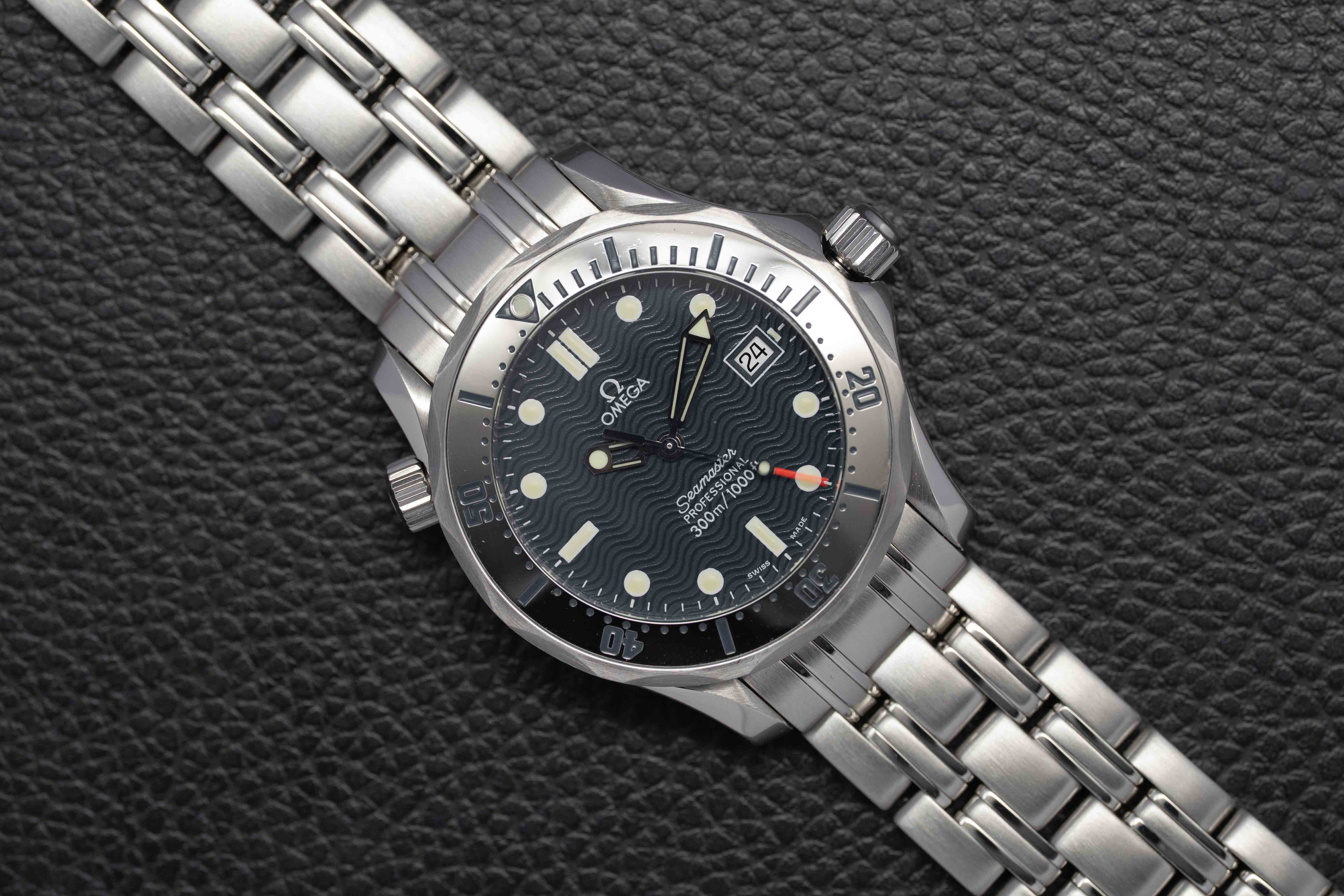 Omega Seamaster 300 2562.80 Blue Dial 1998